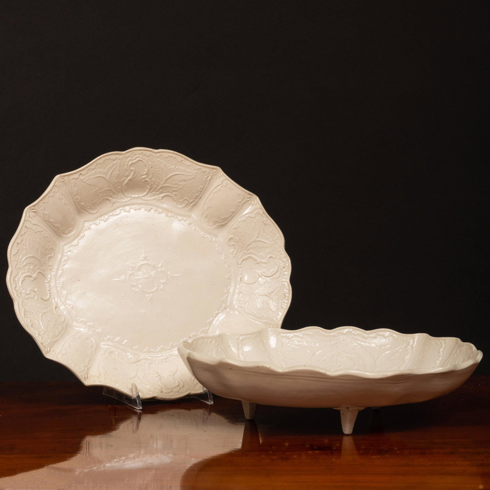 Staffordshire Salt Glazed Earthenware Oval Cress Dish: Staffordshire Salt Glazed Earthenware Oval Cress Dish and Stand Unmarked. 3 x 10 1/2 x 9 in. Property from the Collection of Wynn A. and Elizabeth F. Sayman