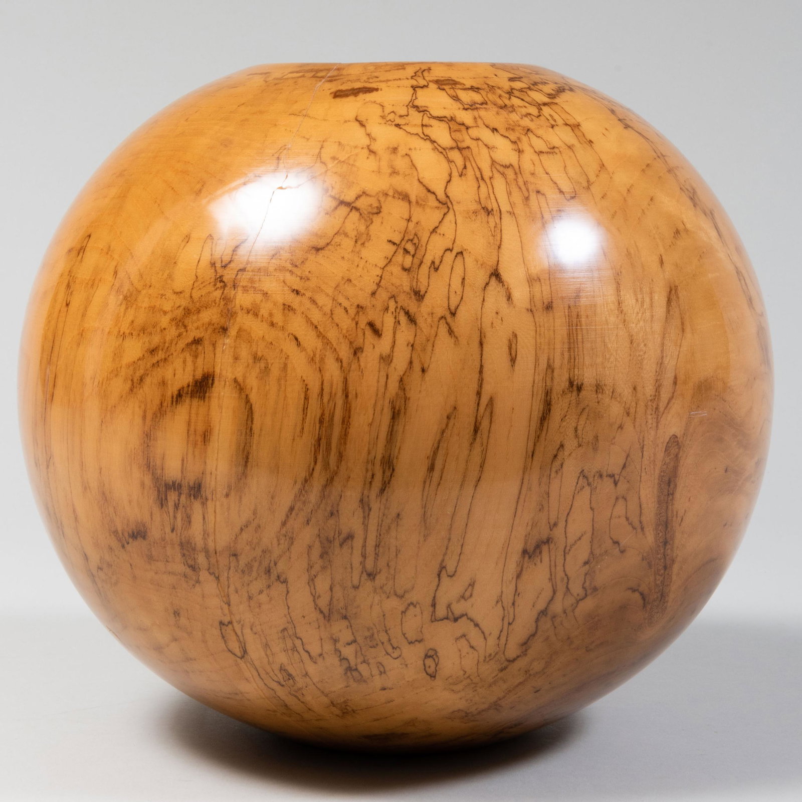 Philip Moulthrop Burl Wood Vase: Philip Moulthrop Burl Wood Vase Incised signature. 10 x 10 in. diam.