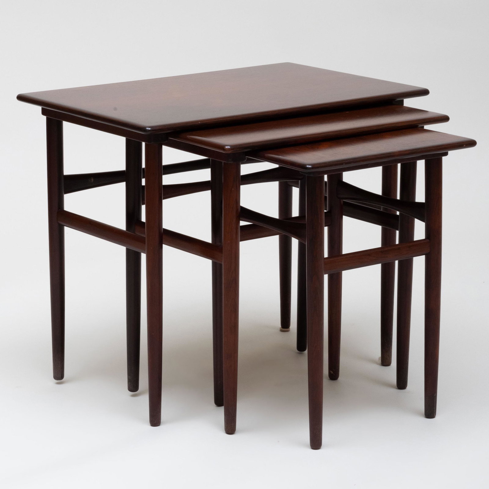 Set of Three Danish Modern Rosewood Nesting Tables (1 of 20)