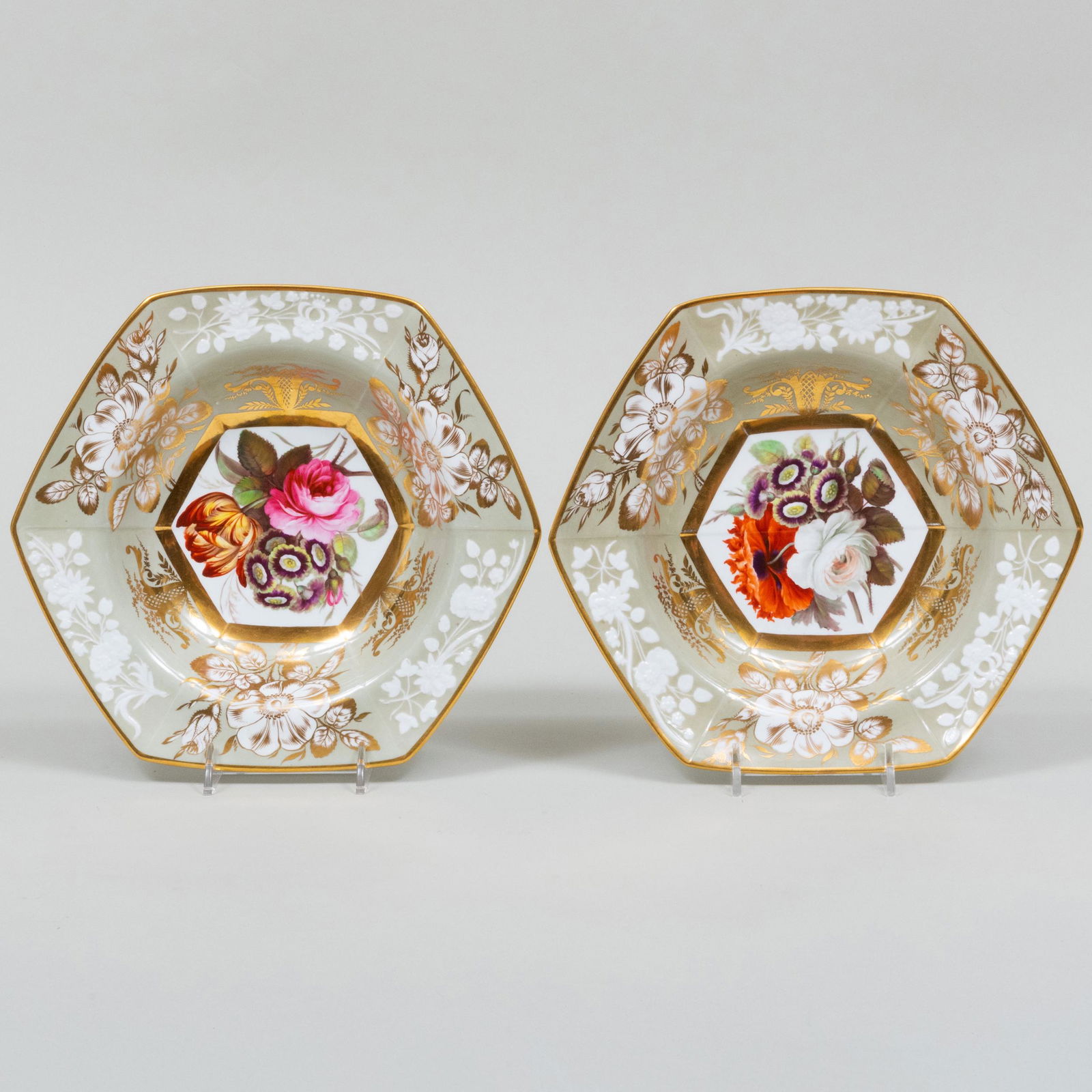 Pair of Spode Porcelain Hexagonal Dishes Decorated with Flower Bouquets (1 of 8)