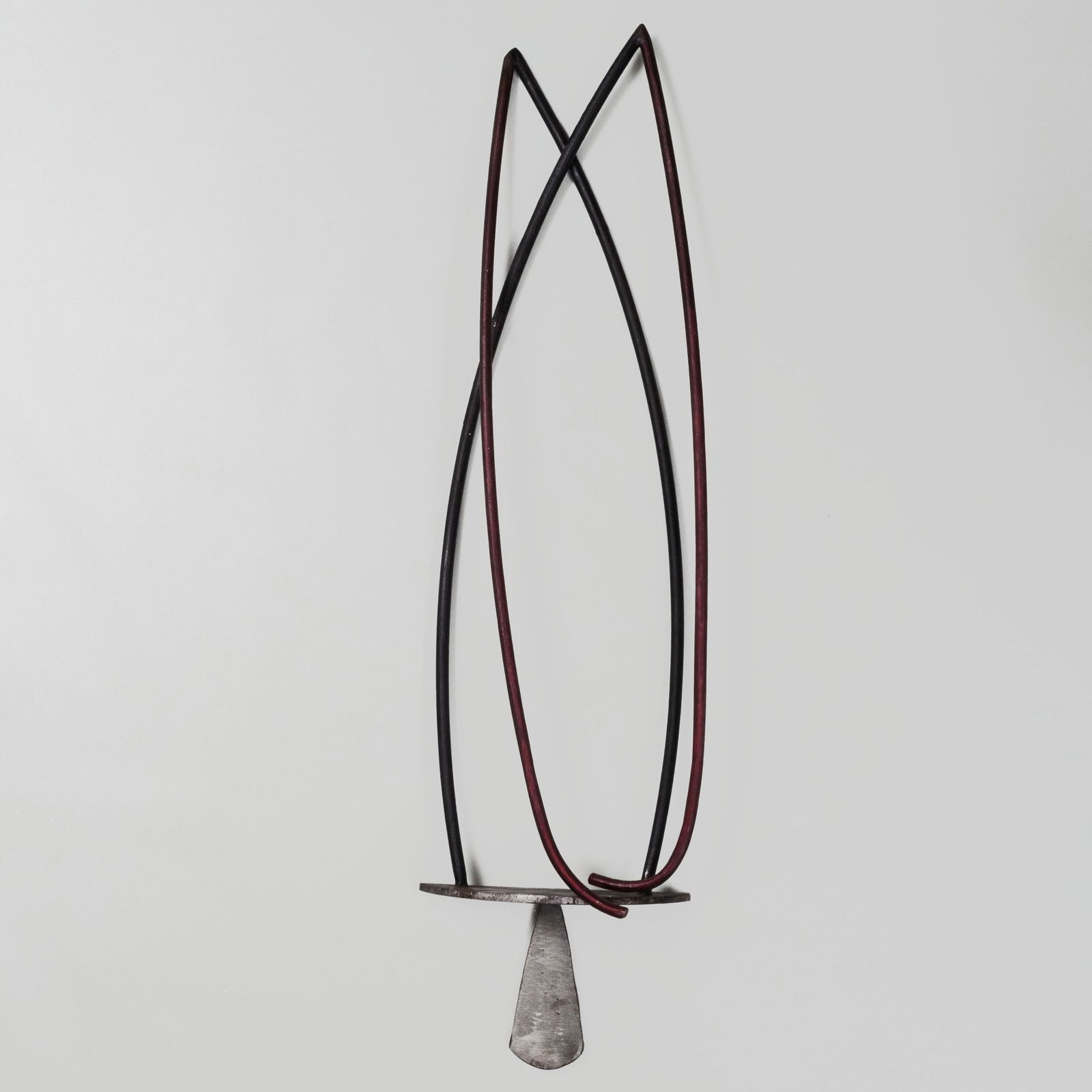 Arthur Gibbons (b. 1947): Gibbon: Arthur Gibbons (b. 1947): Gibbon Lacquered steel, 1983. 62 x 17 x 2 in. The artist.