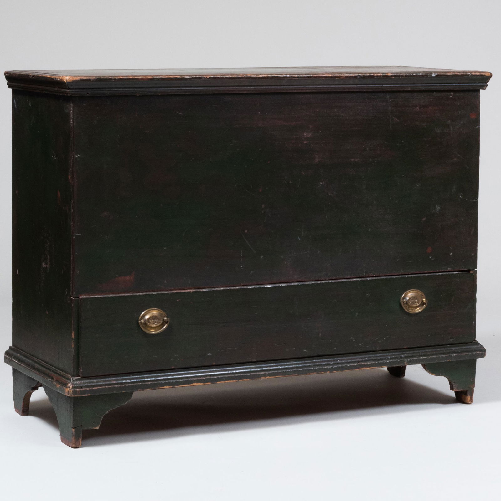 American Federal Dark Green Painted Chest (1 of 8)