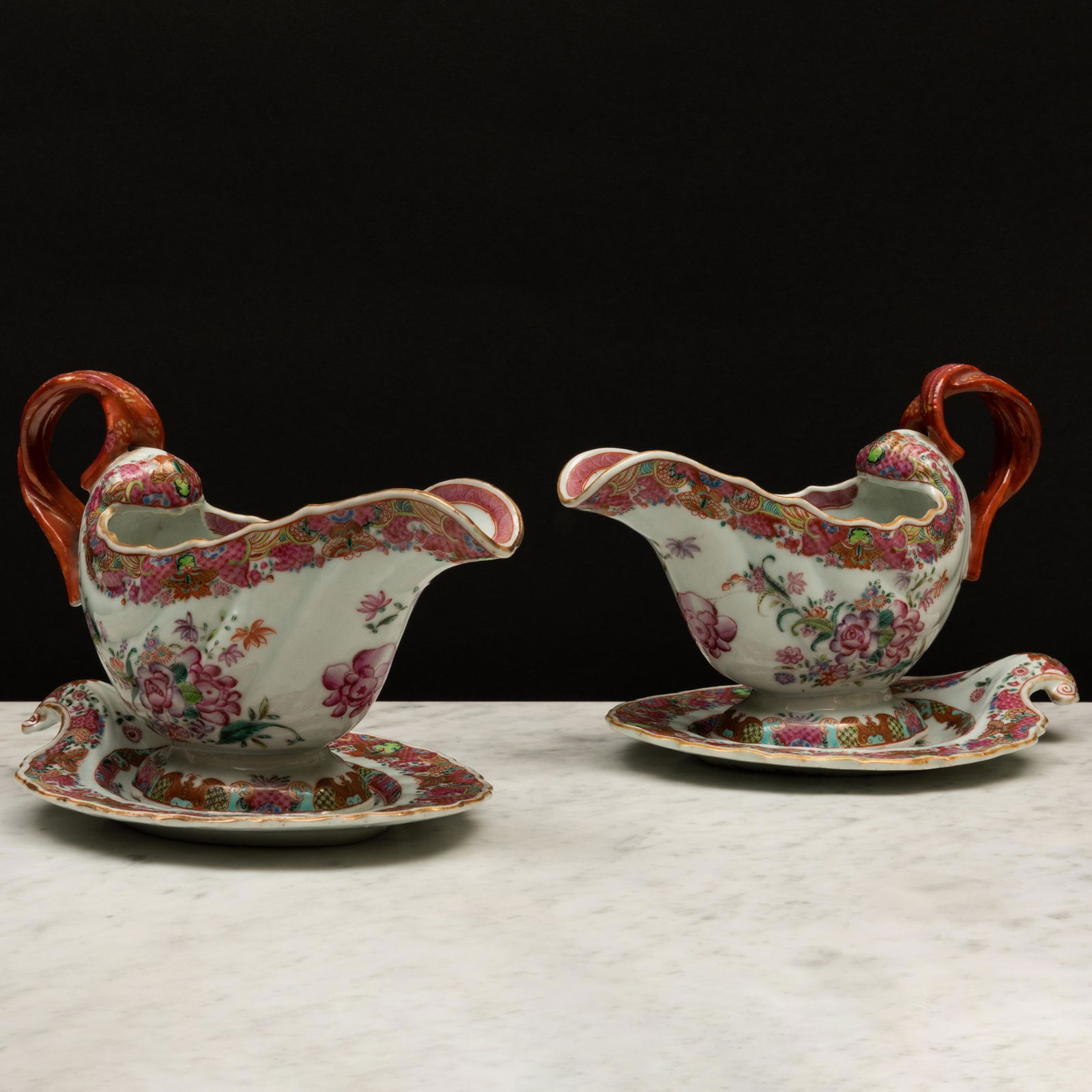 Pair of Chinese Export Shell Shaped Famille Rose Porcelain Sauce Boats and Stands (1 of 10)
