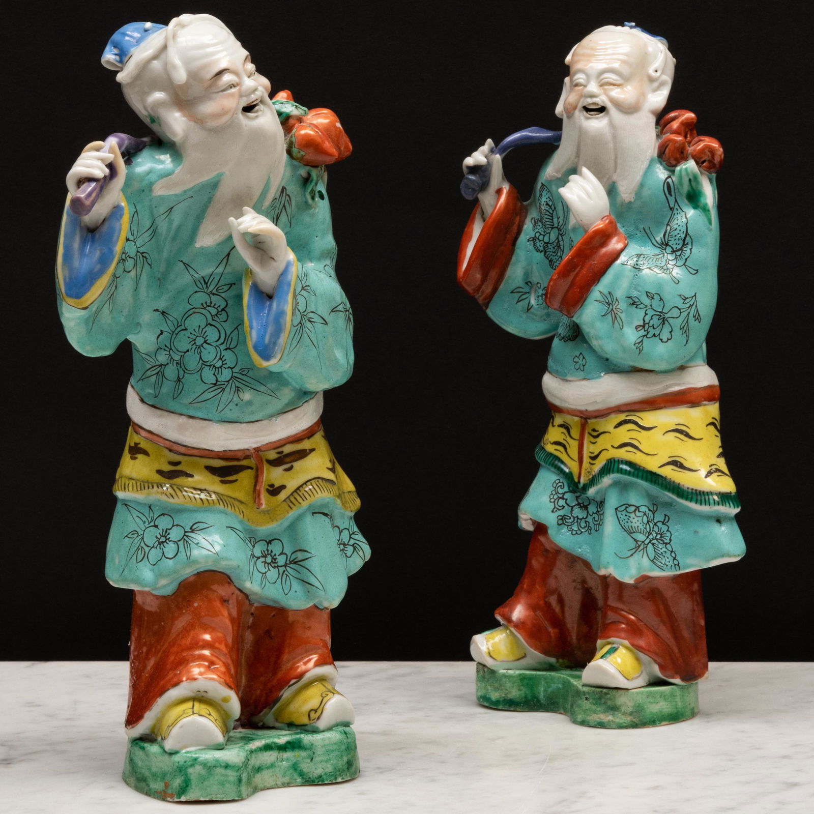Pair of Chinese Export Famille Verte Porcelain Figures with Fly Whisks (1 of 11)