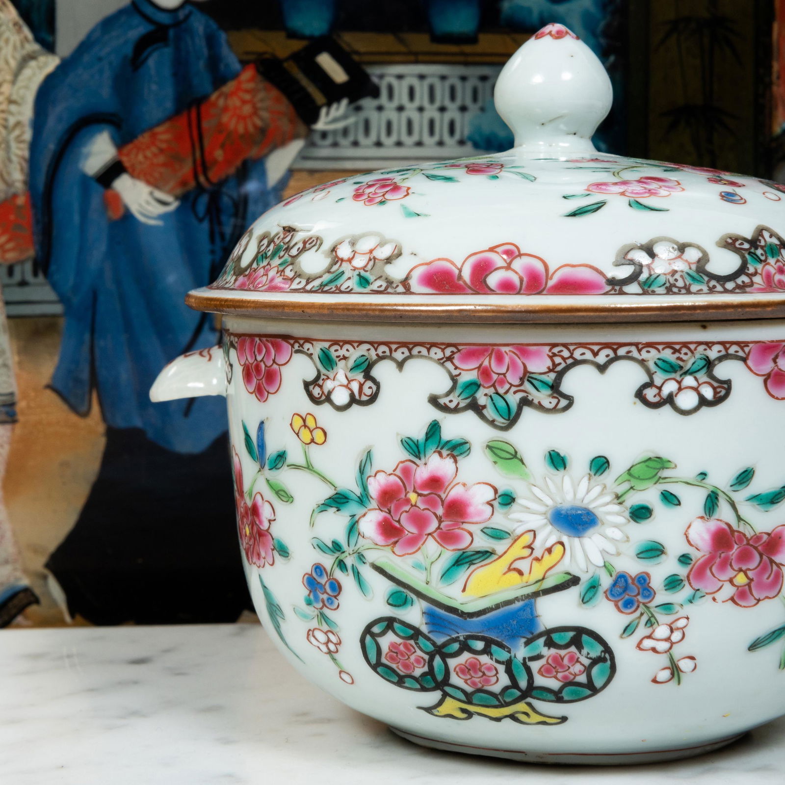 Two Similar Chinese Export Famille Rose Porcelain Ecuelles and Covers (1 of 7)