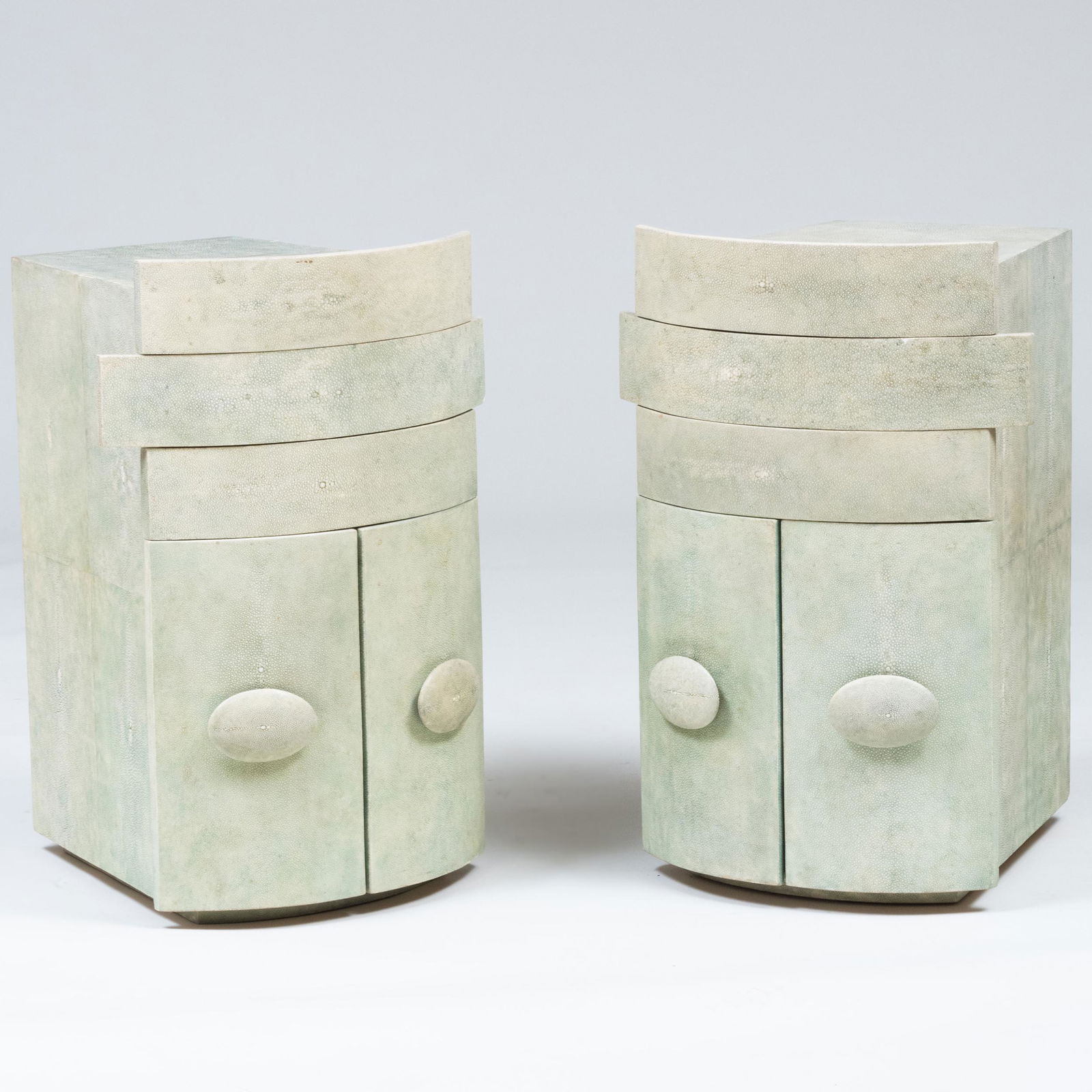Pair of Art Deco Style Pale Green Shagreen Bedside Cabinets, of Recent Manufacture (1 of 8)