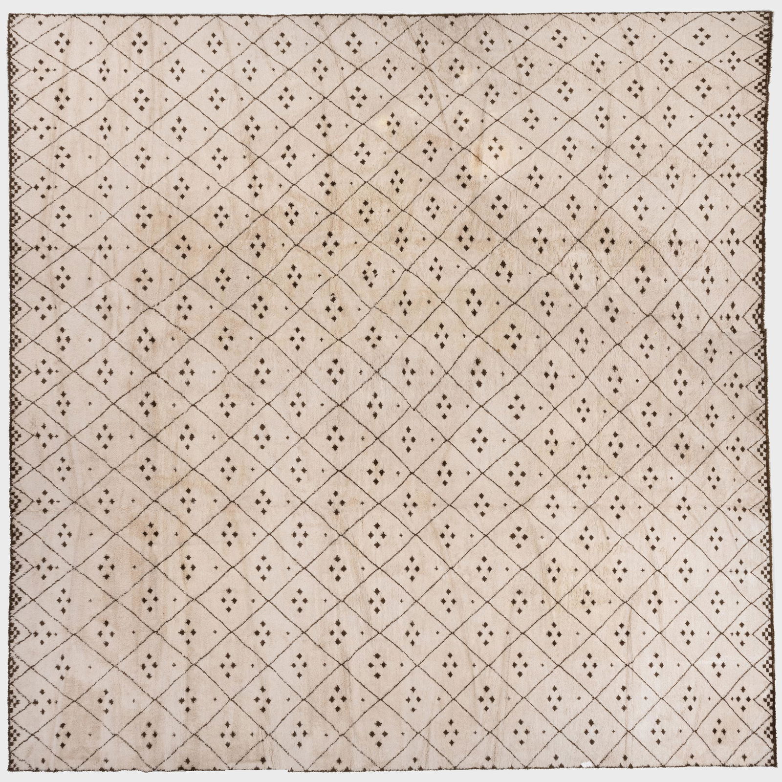 Large Moroccan Cream and Brown Carpet (1 of 11)