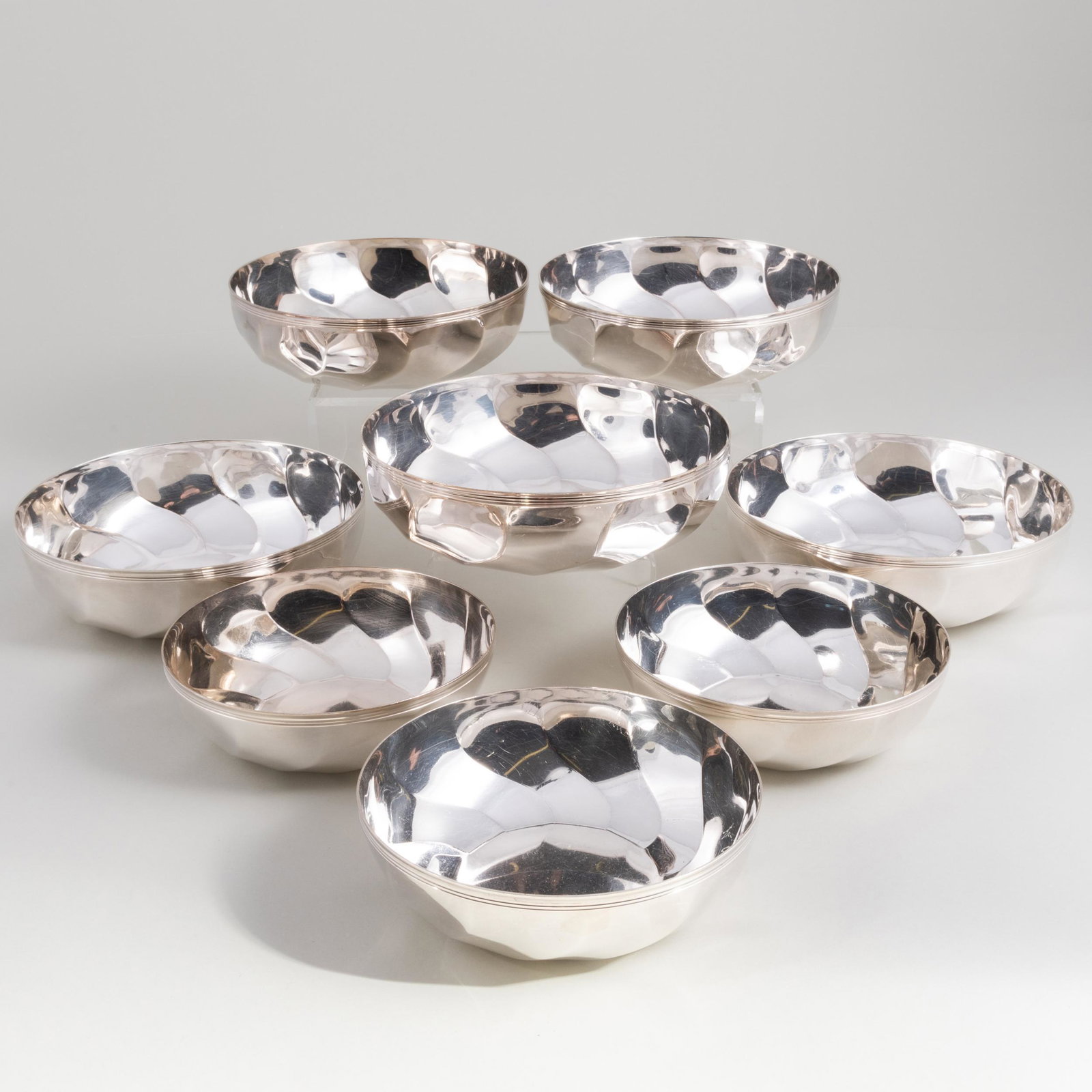 Set of Eight Christofle Silver Plate Serving Bowls in Two Sizes (1 of 15)