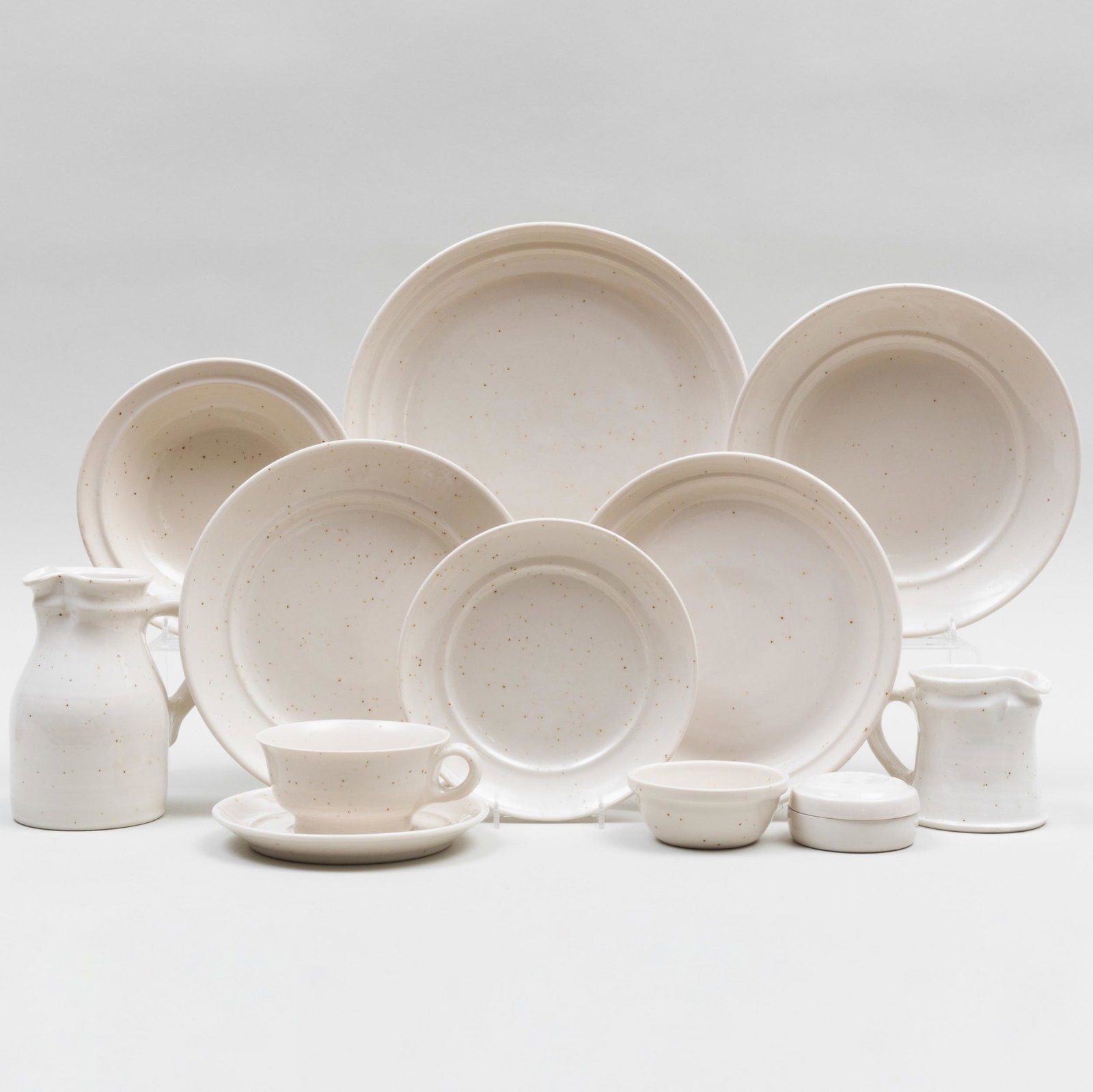 Speckled Cream Glazed Porcelain Part Dinner Service (1 of 20)