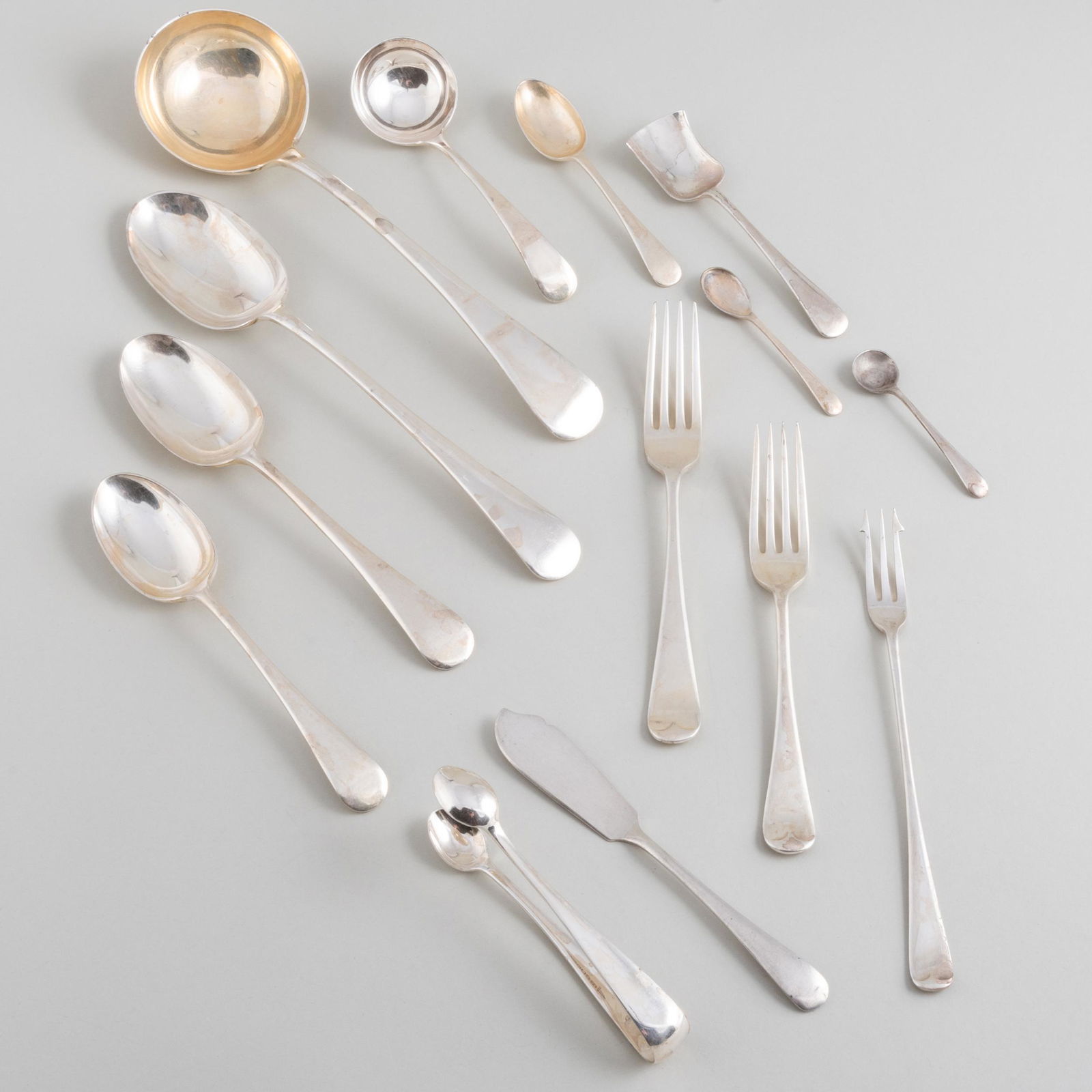 Walker & Hall Silver Plate Flatware Service (1 of 5)