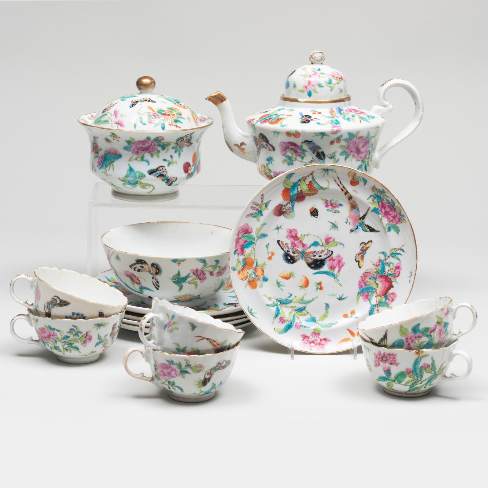 Chinese Canton Famille Rose Porcelain Part Tea Service (1 of 20)