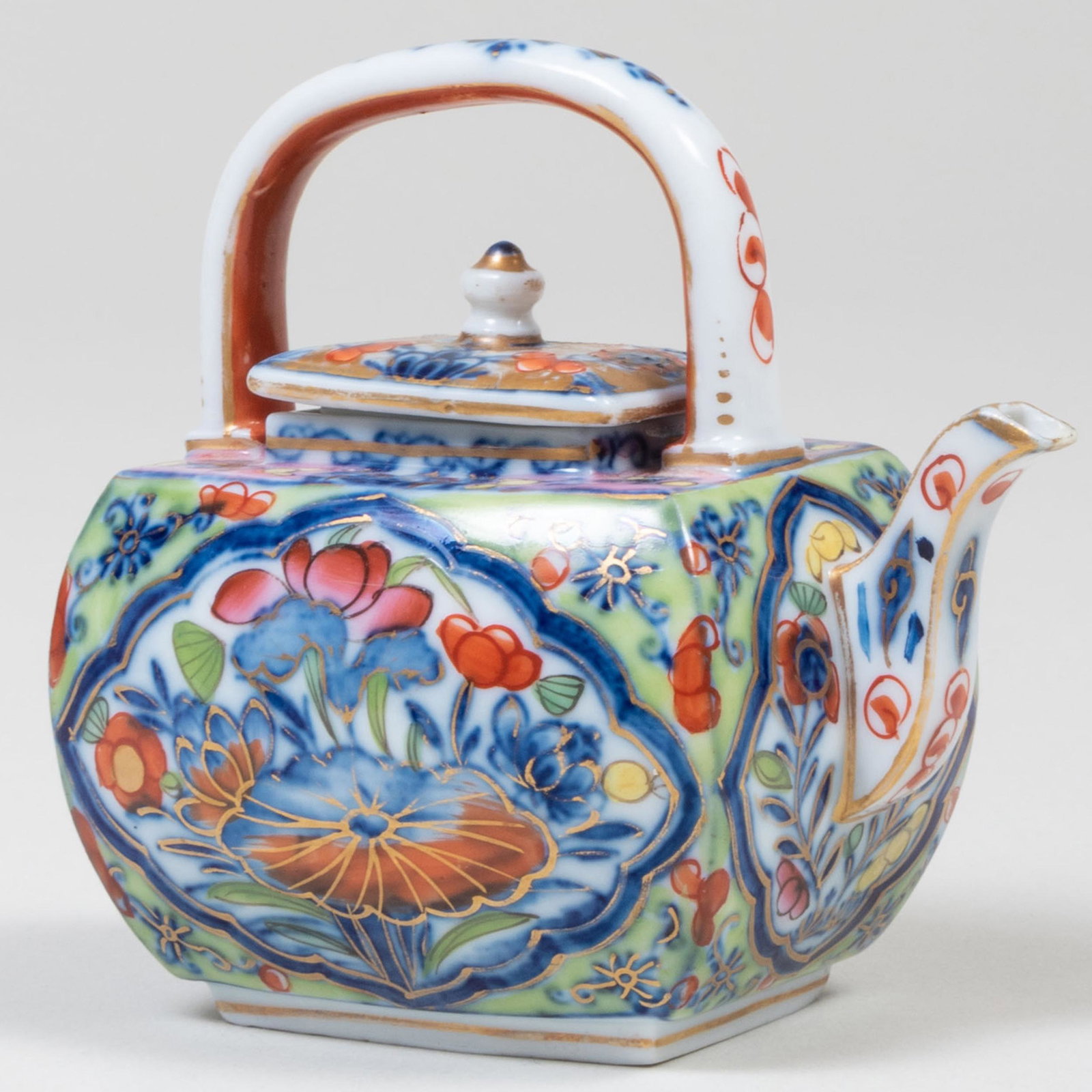 Miniature Meissen Porcelain Teapot (1 of 9)