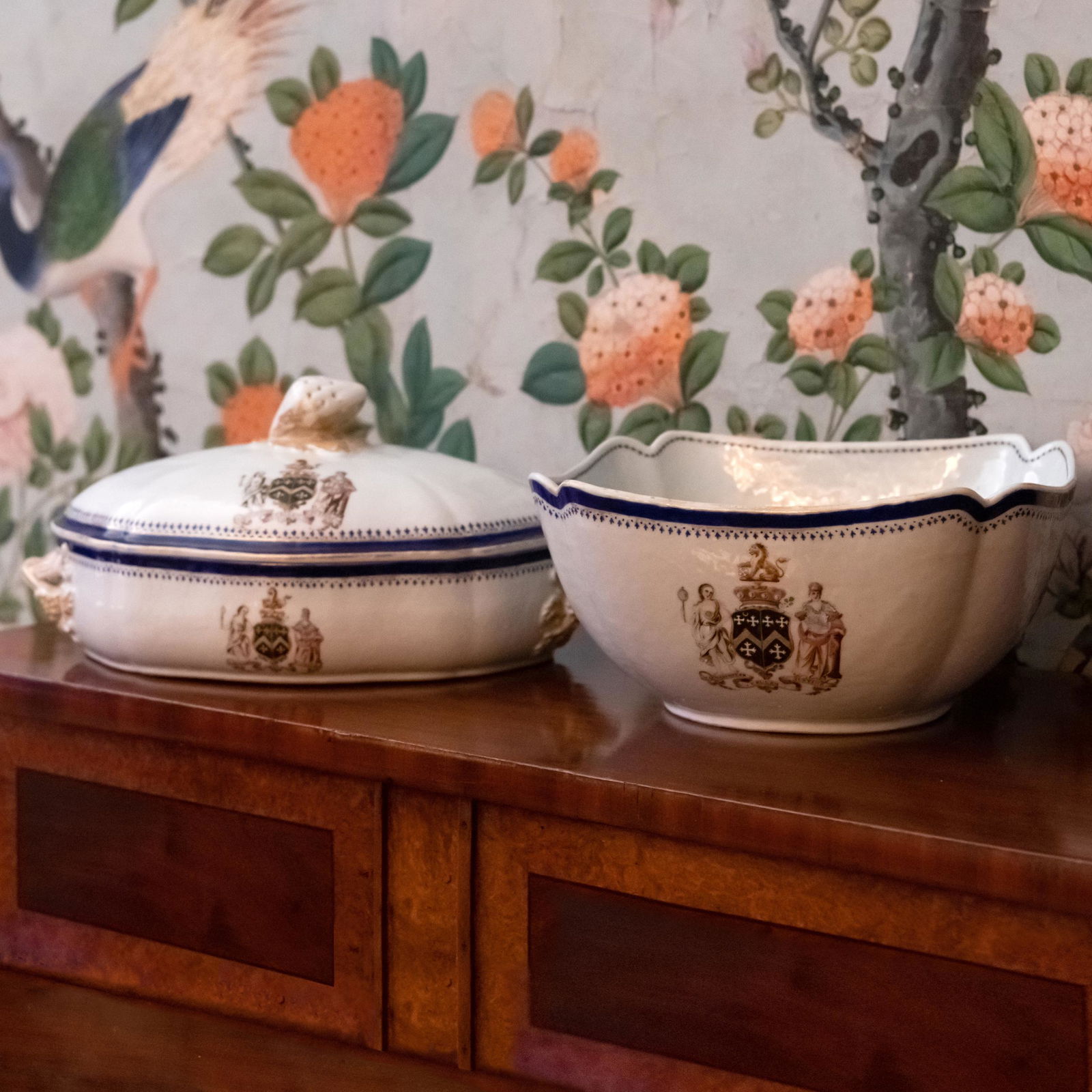 Chinese Export Porcelain Shaped Bowl and Tureen and Cover (1 of 13)