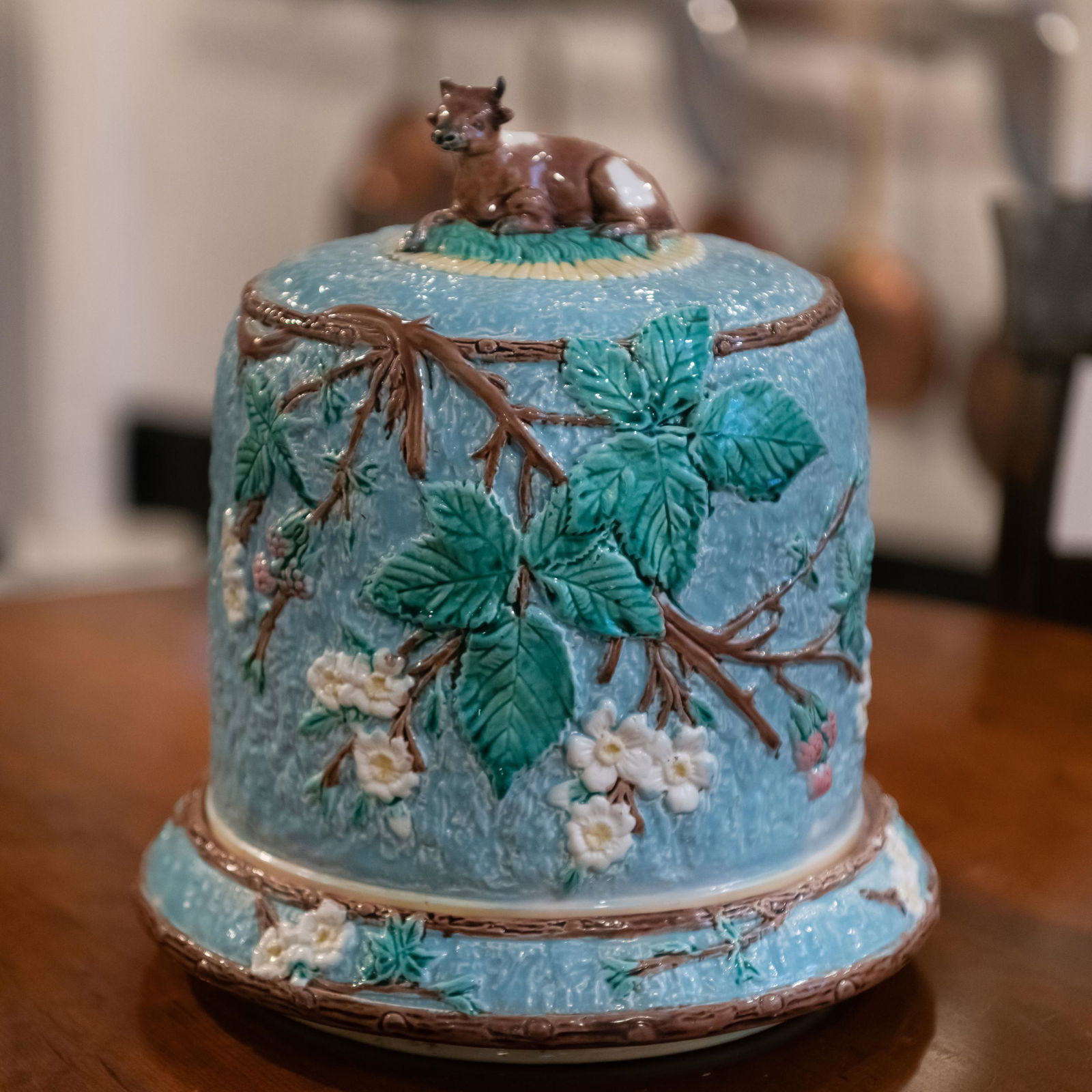 English Majolica Cheese Keeper, Probably George Jones (1 of 11)