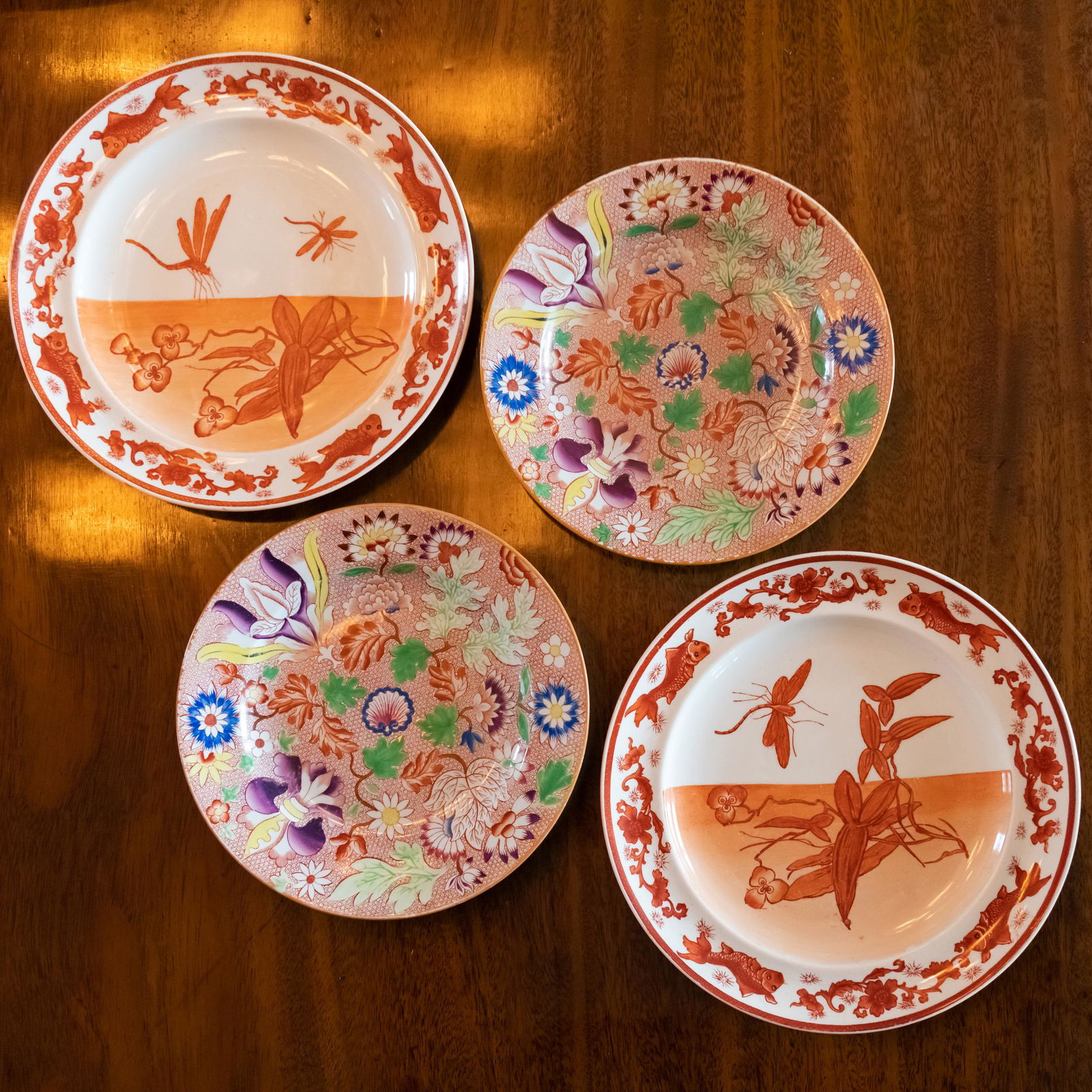 Pair of Spode Iron Red Decorated Plates and a Pair of Copeland Iron Red Decorated Plates (1 of 7)