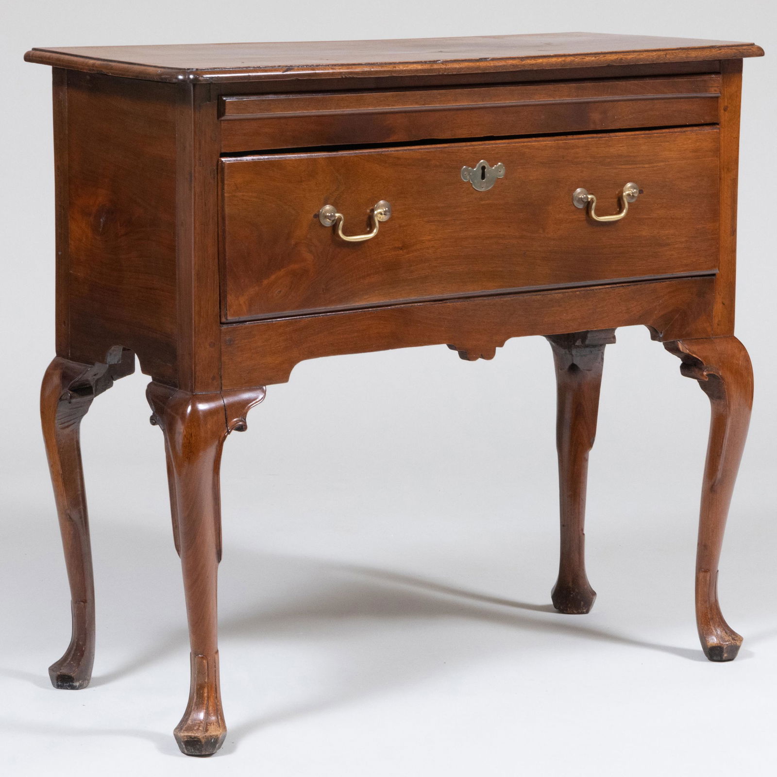 Queen Anne Style Mahogany Lowboy, New England (1 of 10)