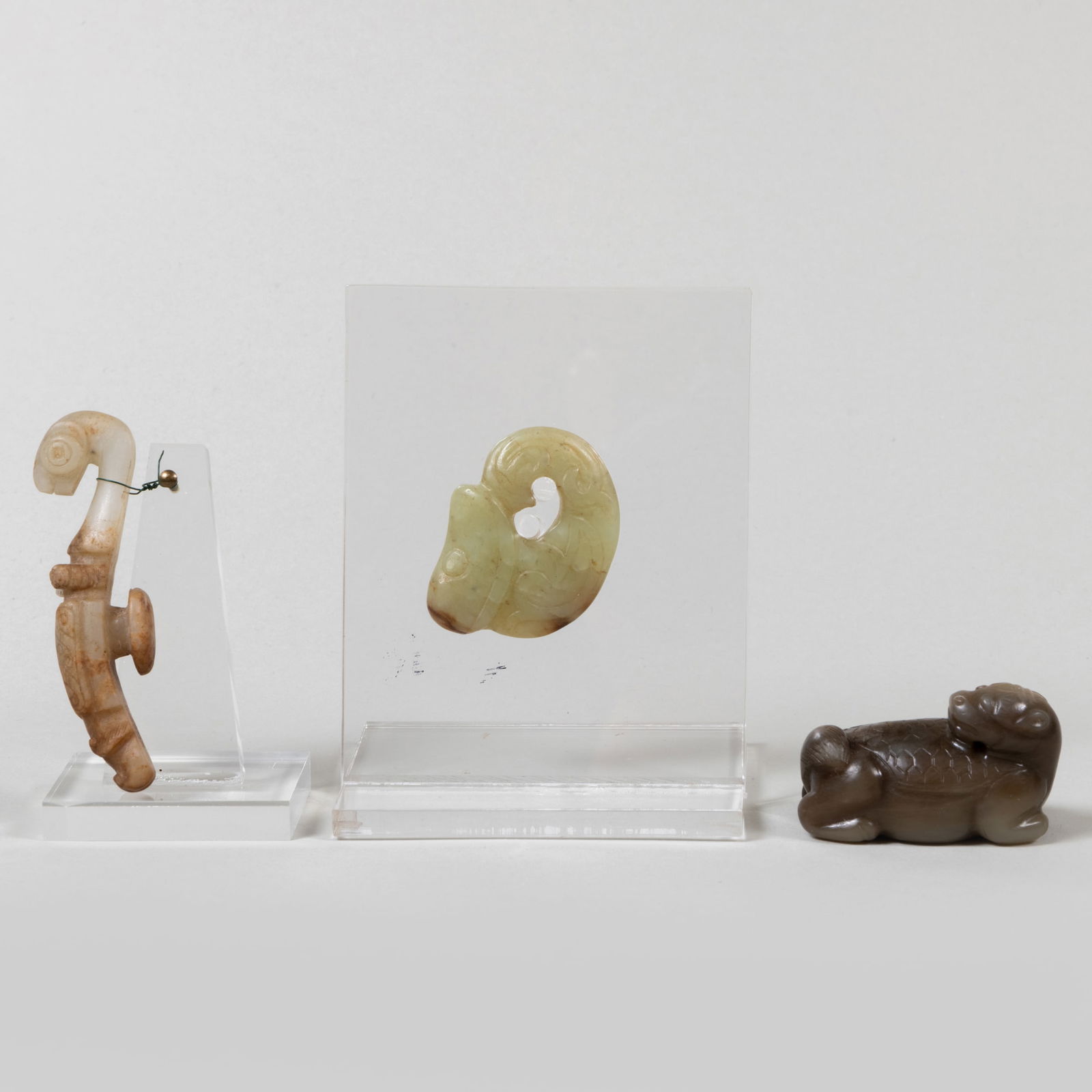 Two Chinese Hardstone Animal Carvings and a Robe Hook (1 of 14)
