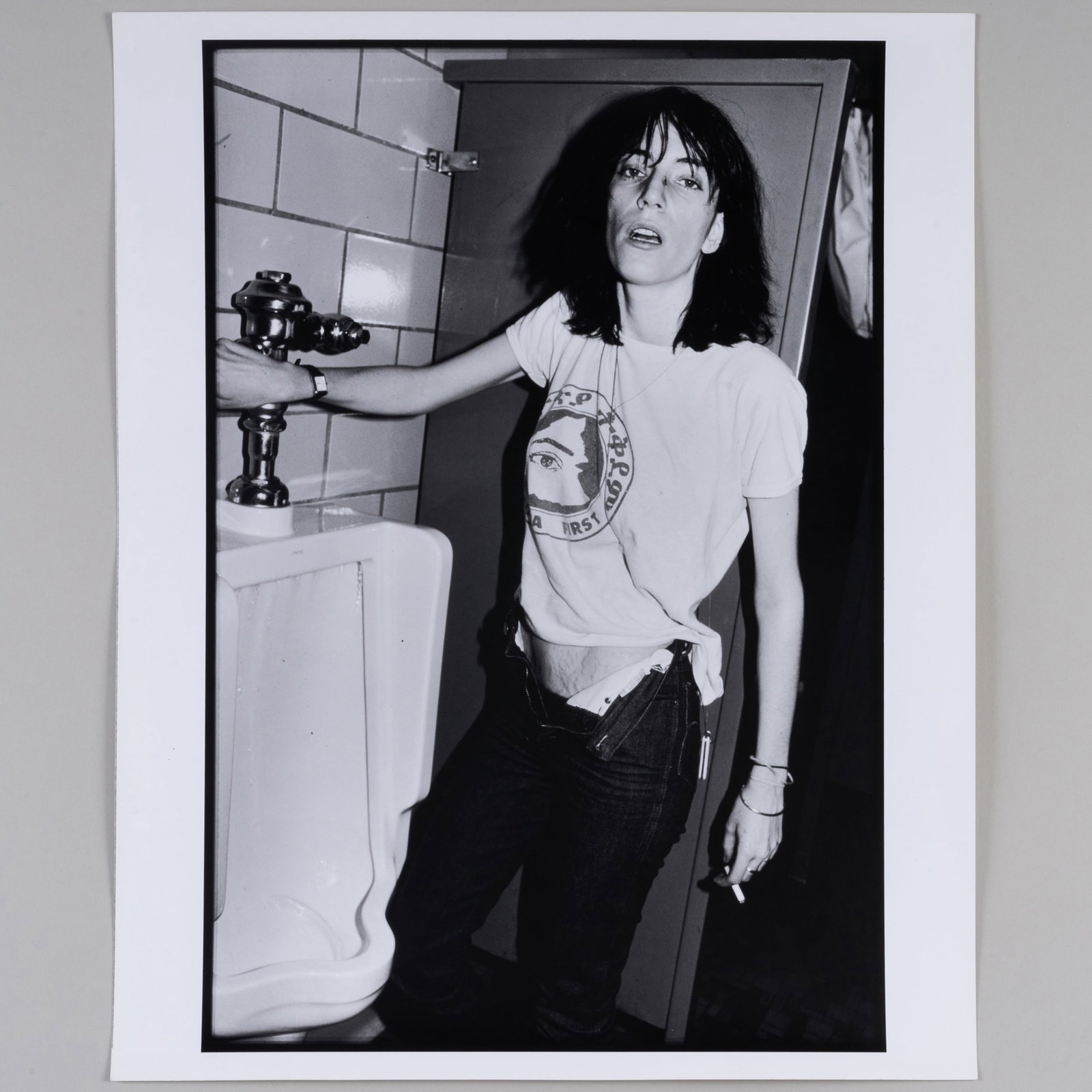 Kate Simon (b. 1953) : Patti Smith, Backstage, Hofstra, NY, 1989 (1 of 5)