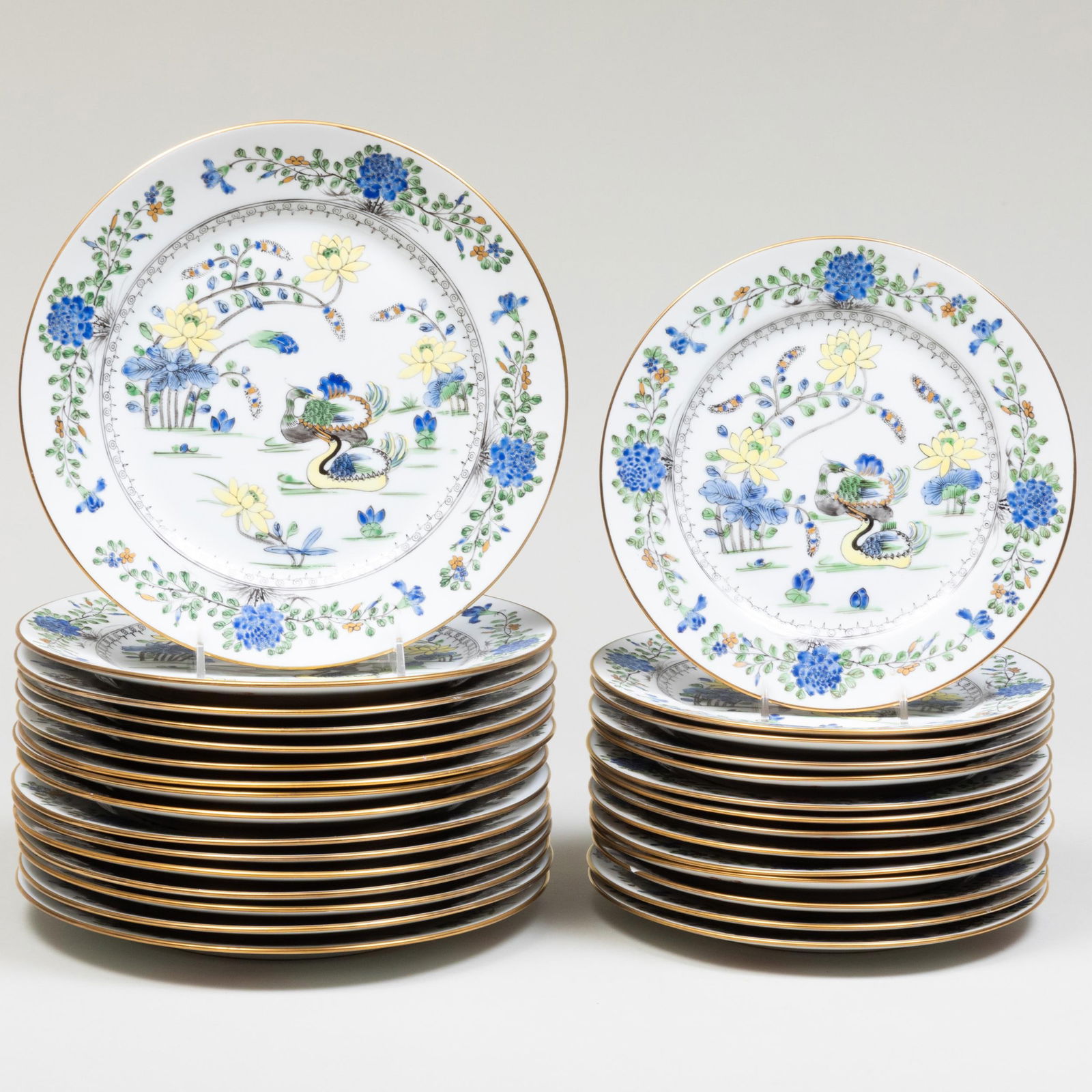 Chinese Export Style Porcelain Part Service (1 of 13)