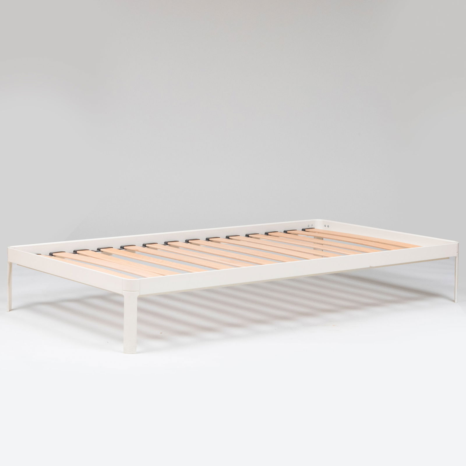 Set of Five Knoll Leather Cushions and a Modern Cream Painted Metal Day Bed Frame (1 of 8)