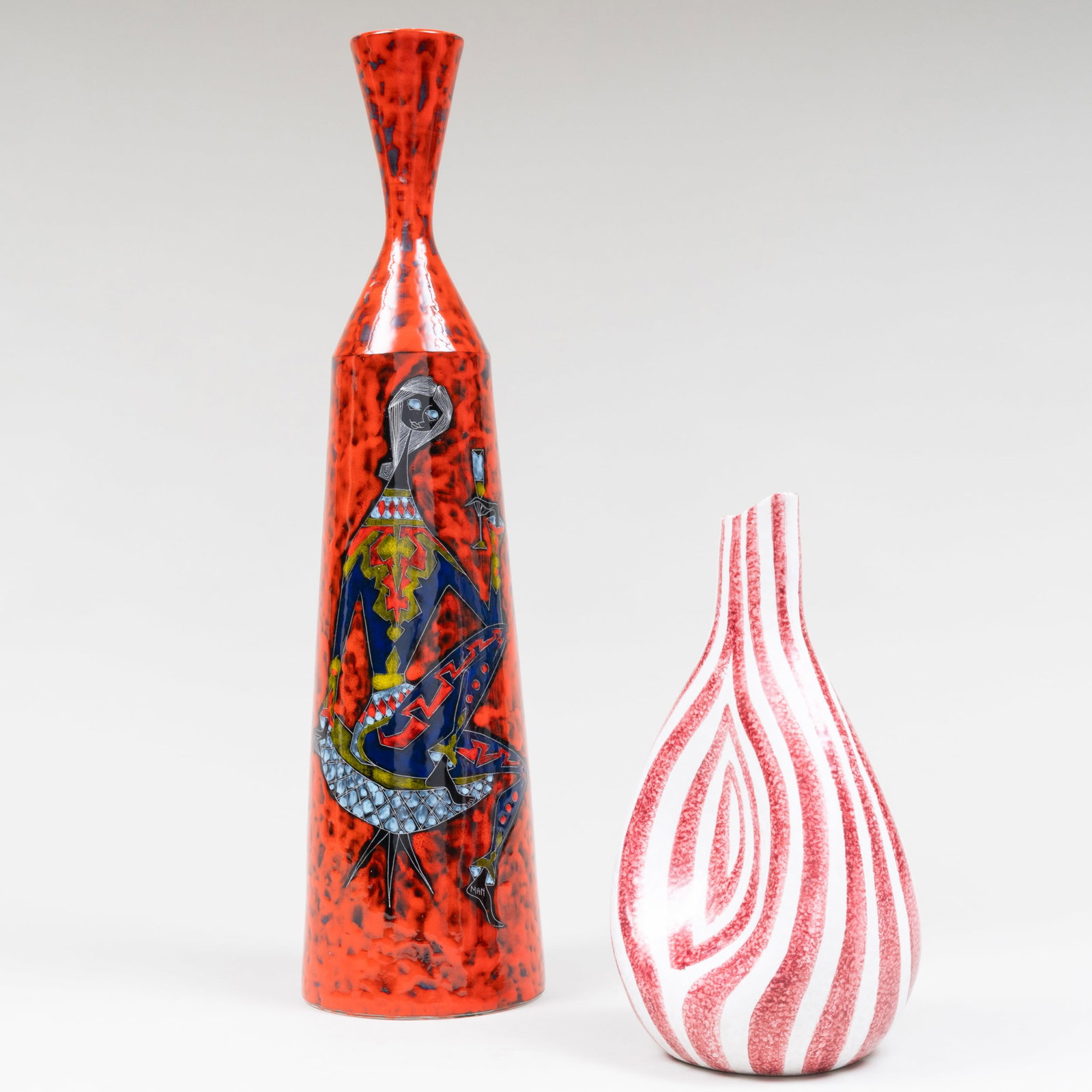 Two Italian Contemporary Porcelain Vases (1 of 12)