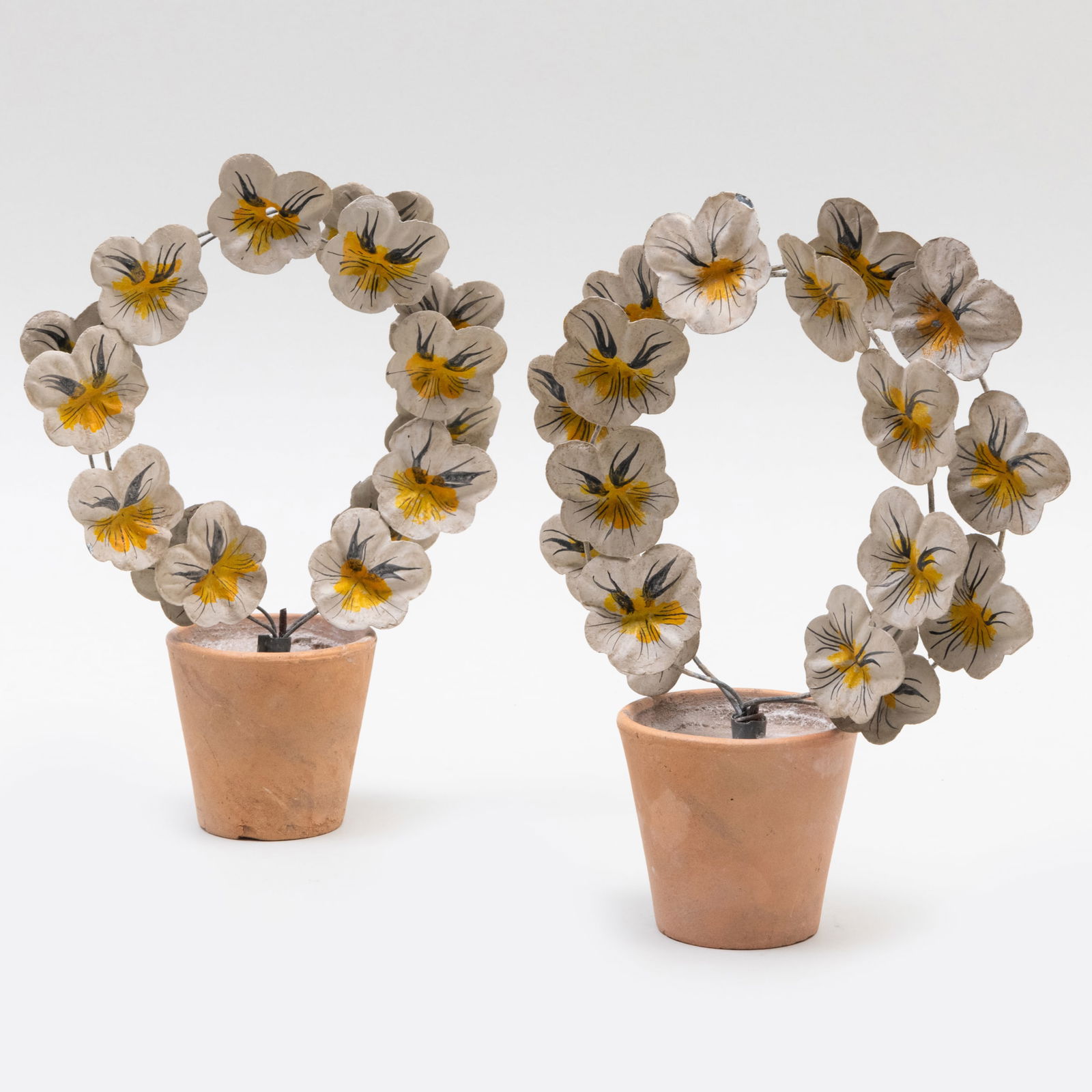 Pair of Tôle Pansy Wreaths in Terra Cotta Flower Pots (1 of 7)