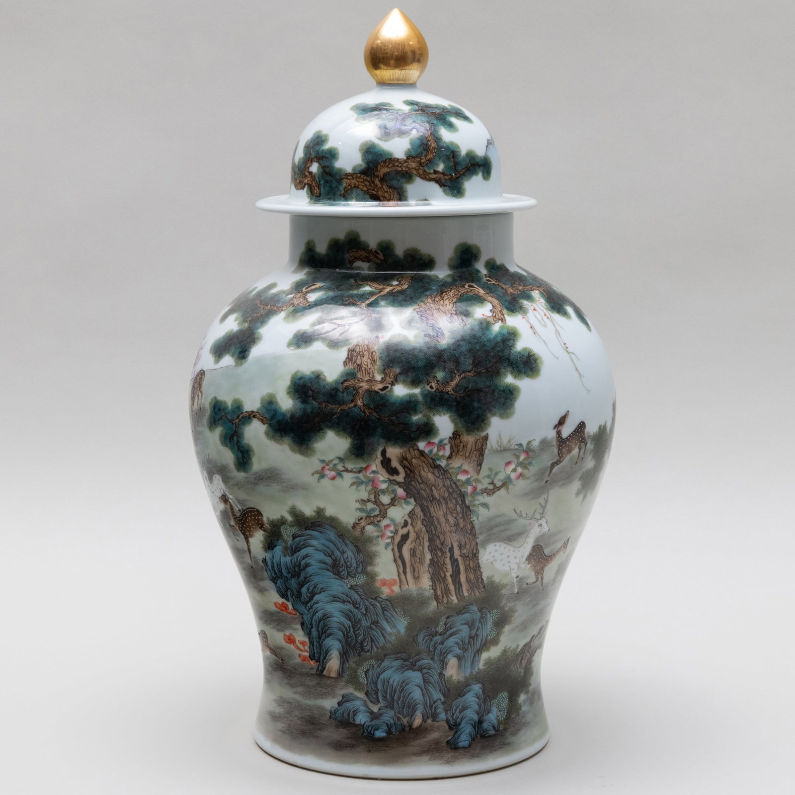 Large Chinese Porcelain Baluster Jar and Cover (1 of 10)