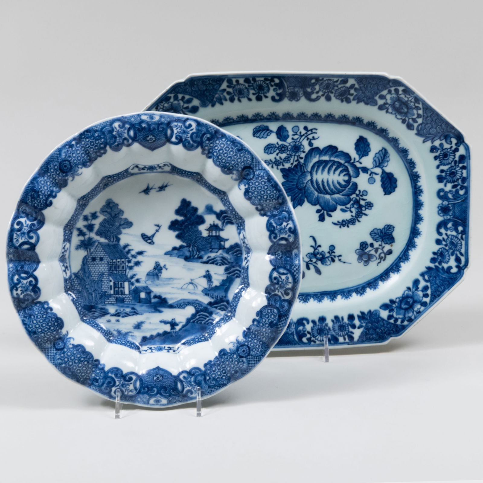 Two Pairs of Chinese Blue and White Porcelain Serving Pieces (1 of 7)