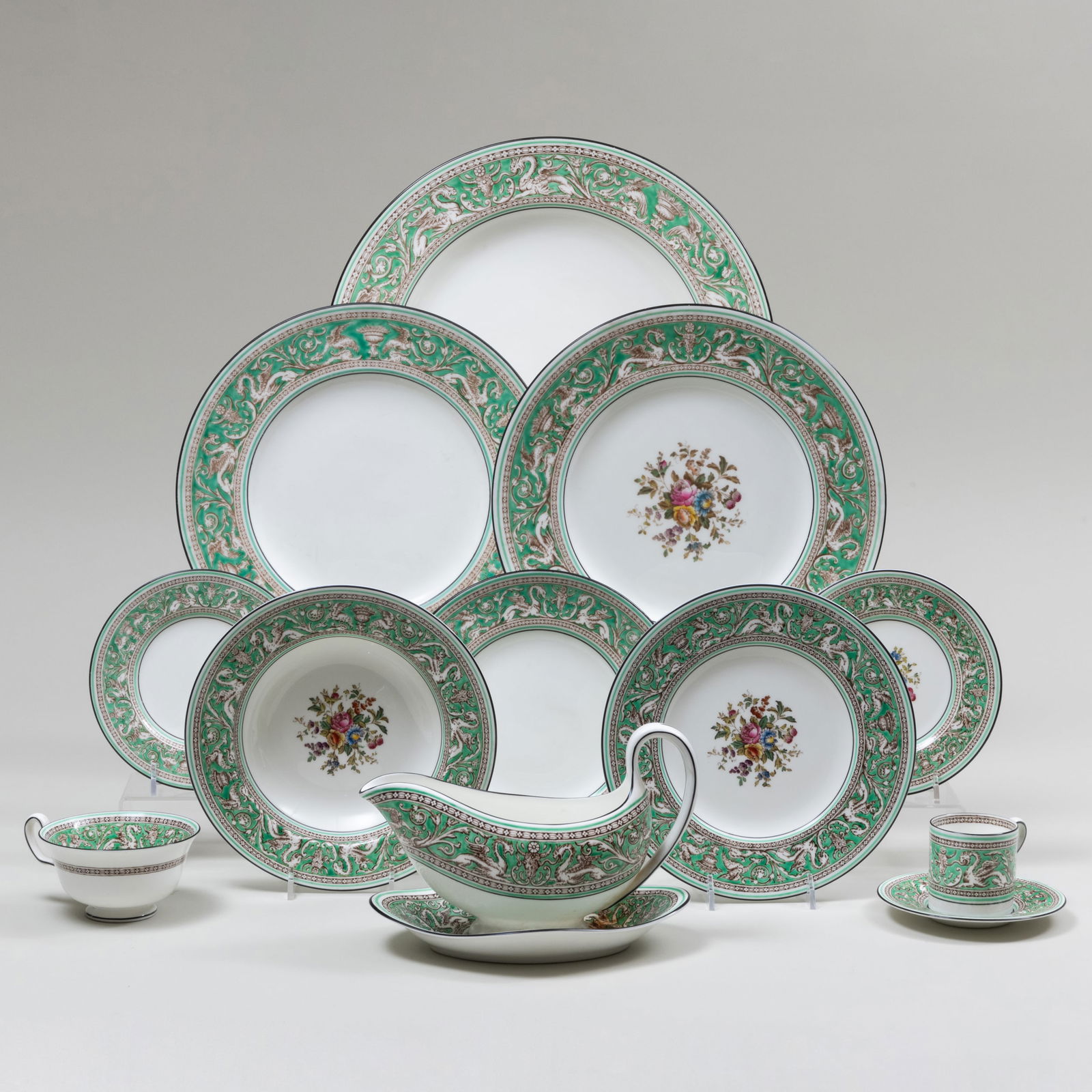 Wedgwood Green Ground Porcelain Part Dinner Service in the 'Florentine' Pattern  (1 of 20)
