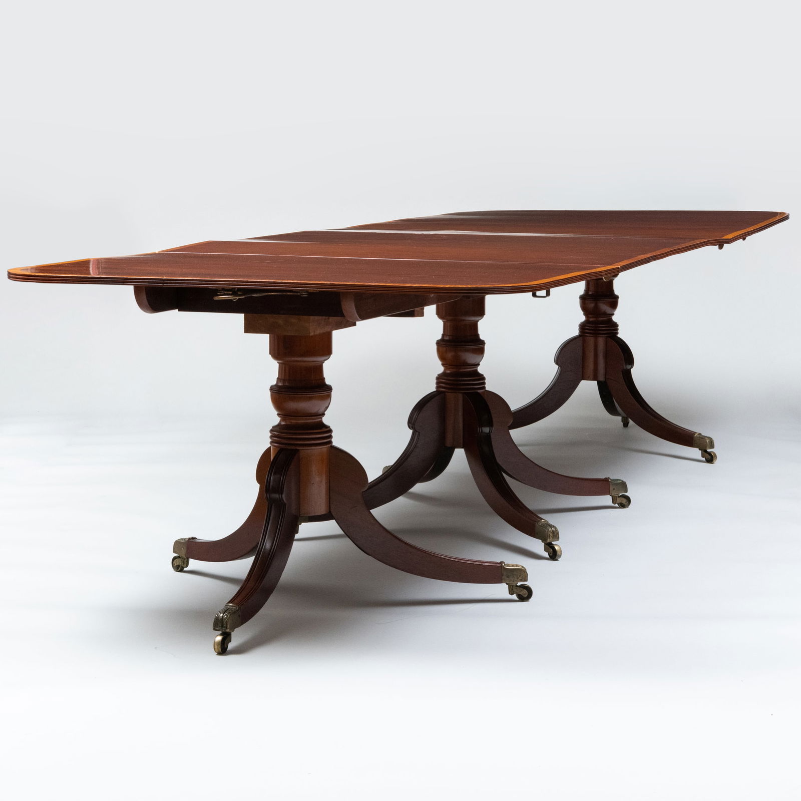 Late Regency Mahogany Satinwood Banded Triple Pedestal Dining Table (1 of 20)