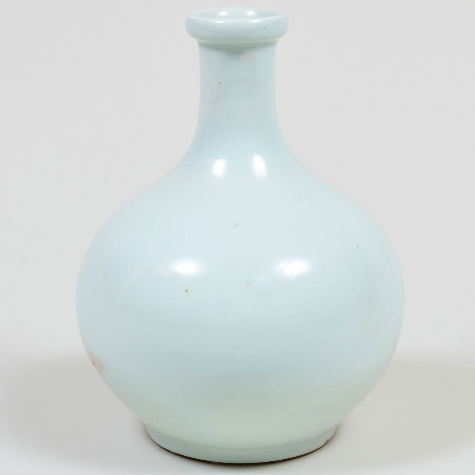 Japanese White Glazed Porcelain Sake Bottle (1 of 8)