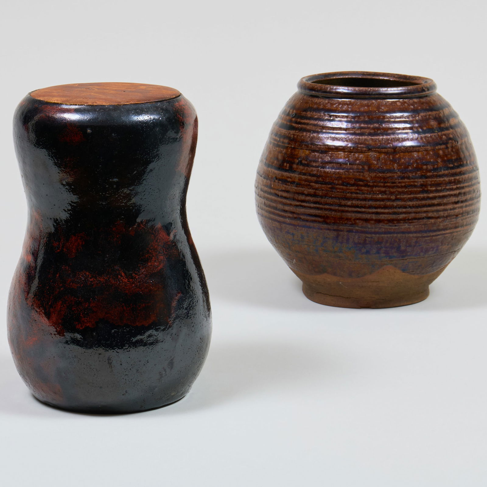 Two Japanese Glazed Pottery Vessels (1 of 8)