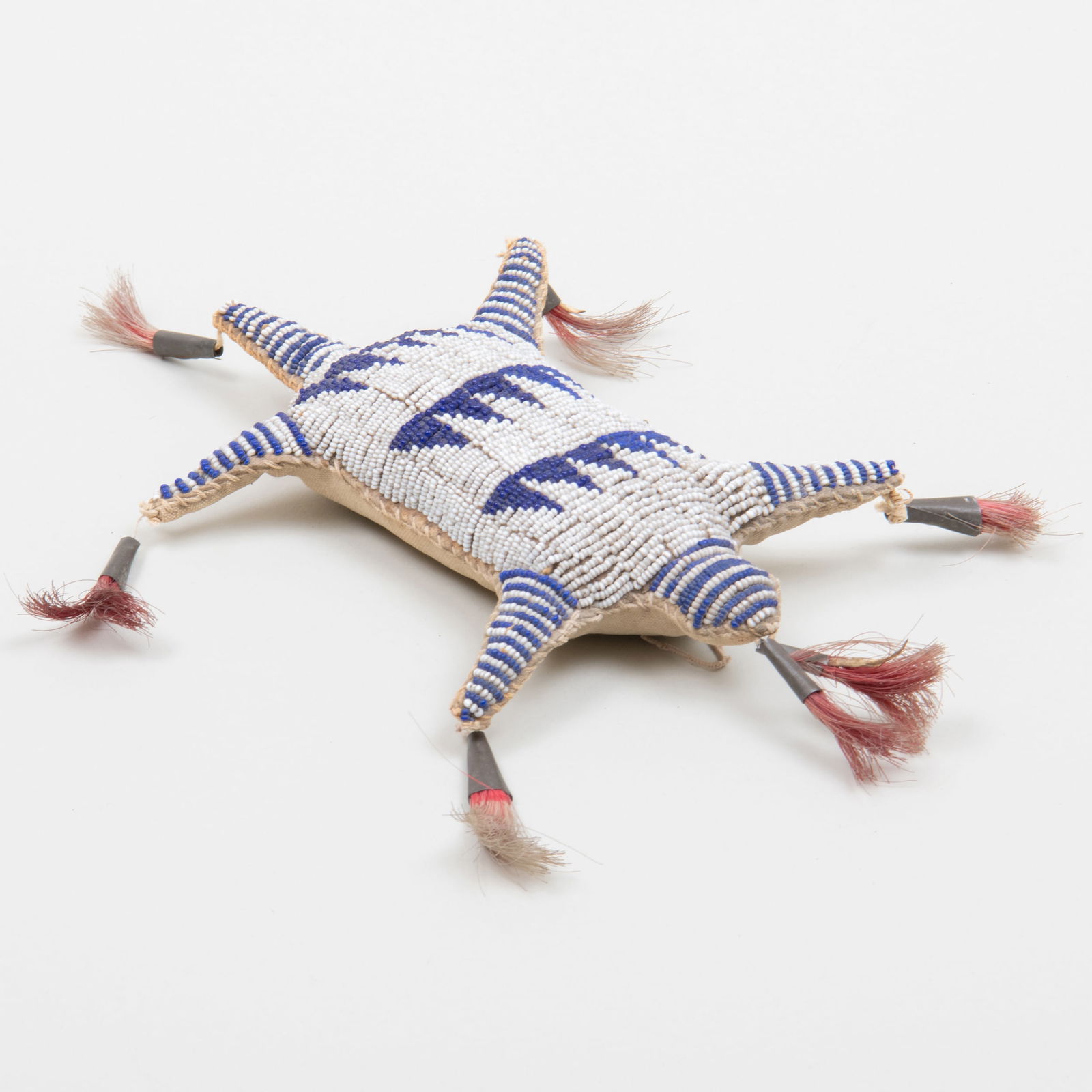 Plains Cotton and White and Blue Trade Bead Decoration Lizard Fetish (1 of 6)