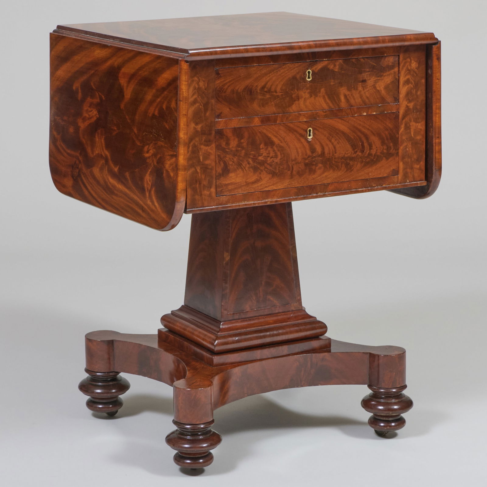 Classical Mahogany Worktable (1 of 11)