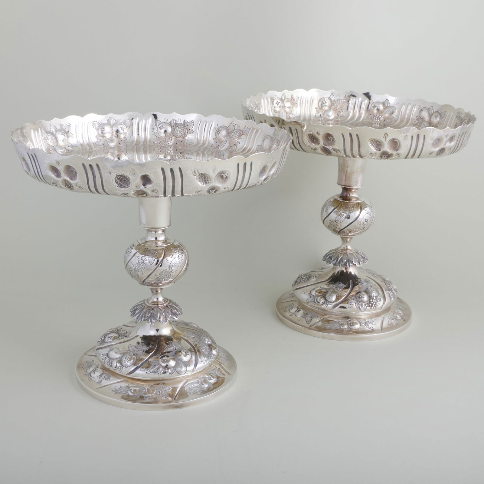 Pair of Victorian Silver Tazza (1 of 18)