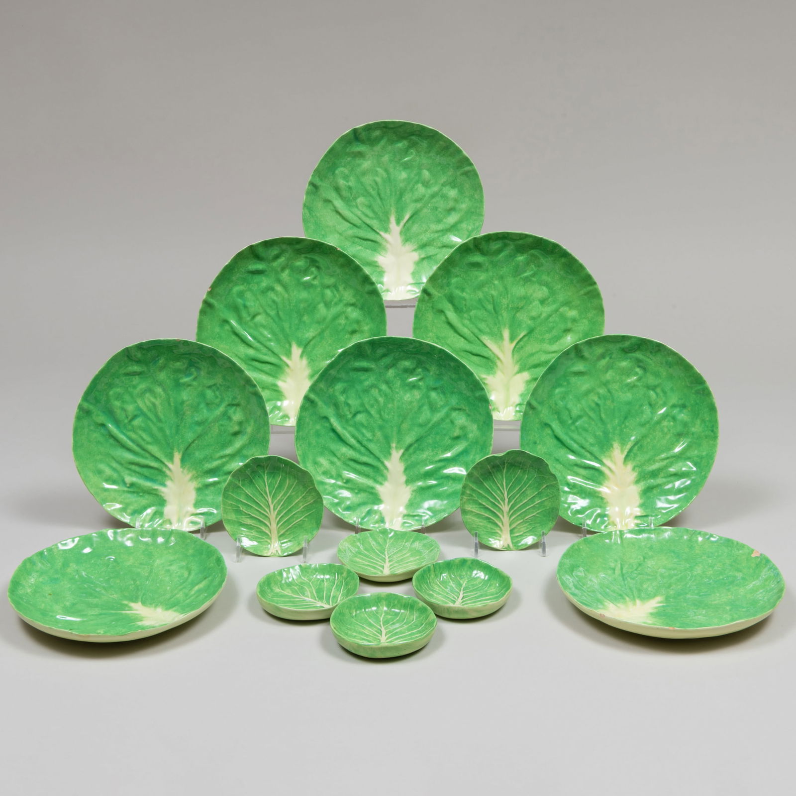 Set of Dodi Thayer Lettuce Ware Plates (1 of 16)