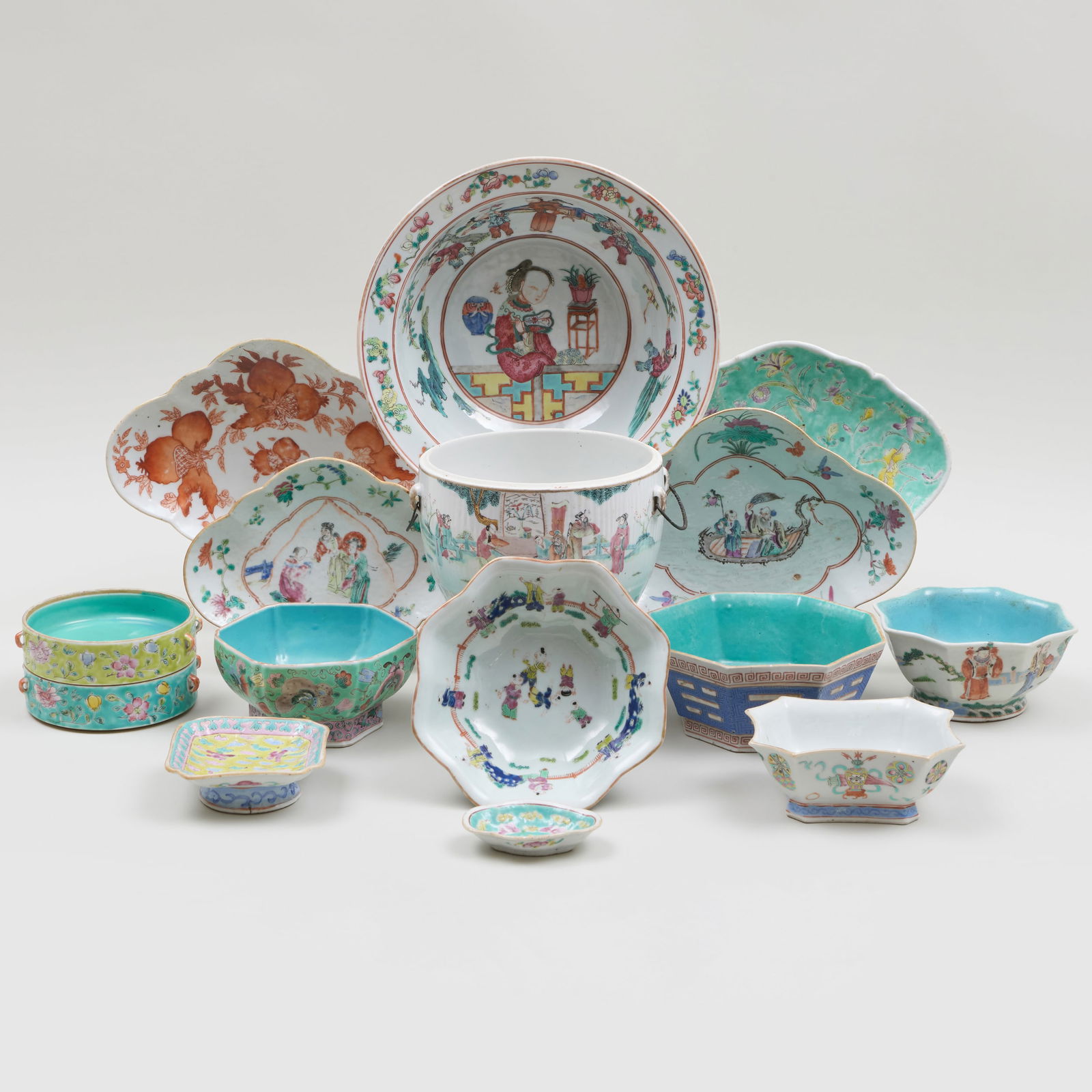 Assembled Chinese Famille Rose Porcelain Part Service (1 of 20)
