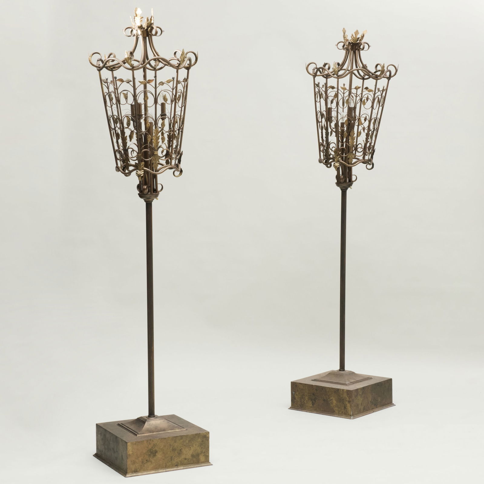 Pair of Italian Patinated-Metal Six-Light Floor Lamps, Designed by Renzo Mongiardino (1 of 18)