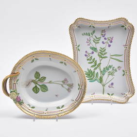 Royal Copenhagen Porcelain 'Flora Danica' Shaped Rectangle Dish and an Oval Dish (1 of 12)
