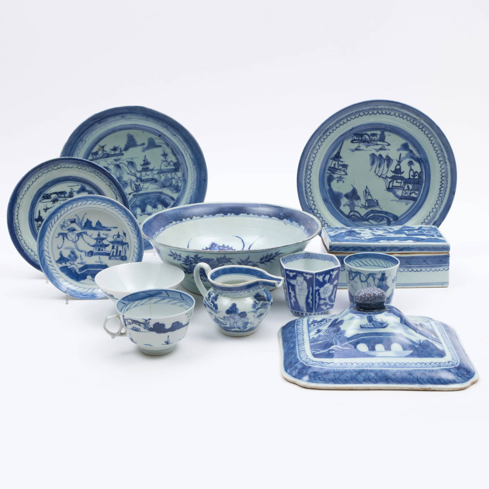 Assembled Chinese Blue and White Canton Porcelain Part Service