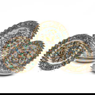 Group of Seven Chinese Export Porcelain Plates Decorated with Butterflies: Group of Seven Chinese Export Porcelain Plates Decorated with Butterflies Unmarked. Comprising: Four salad plates A dessert plate A pair of side plates The salad plates 8 1/2 in. diam., (7 pcs). Th