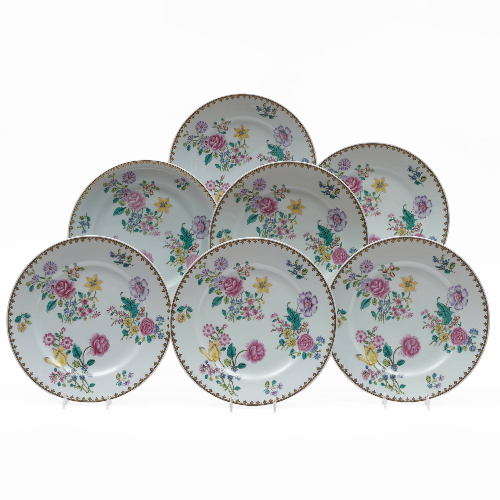 Set of Seven Mottahedeh Chinese Export Style Porcelain Dinner Plates