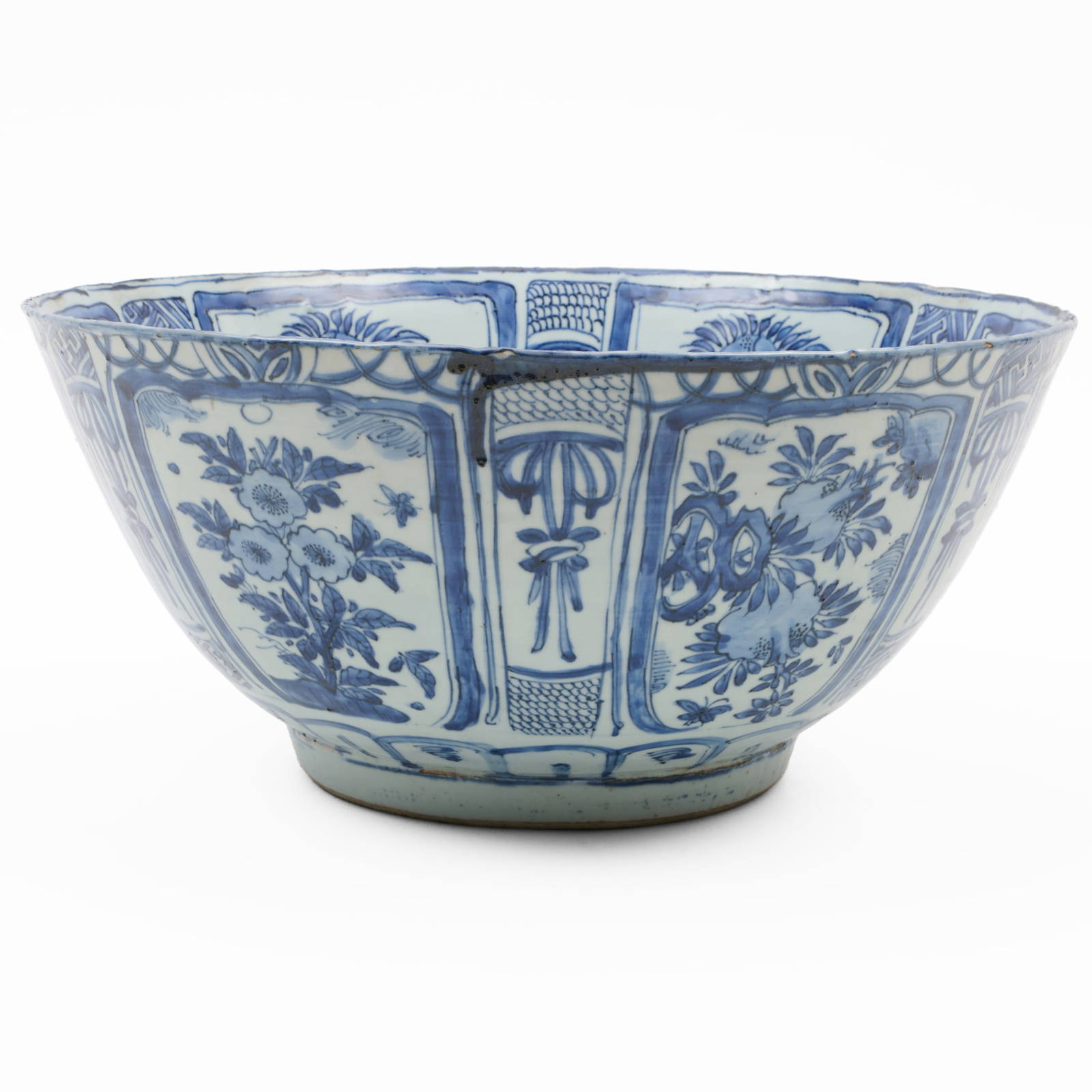 Chinese 'Kraak' Porcelain Bowl