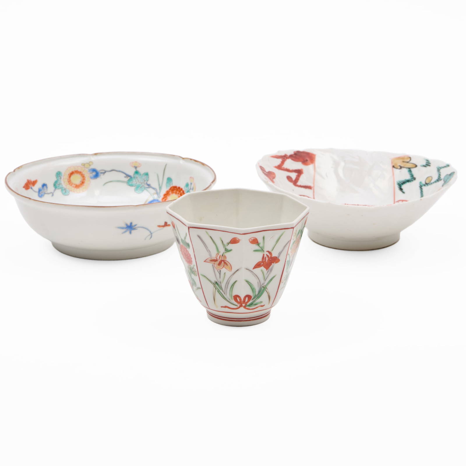 Two Japanese Kakiemon Porcelain Dishes and a Teabowl