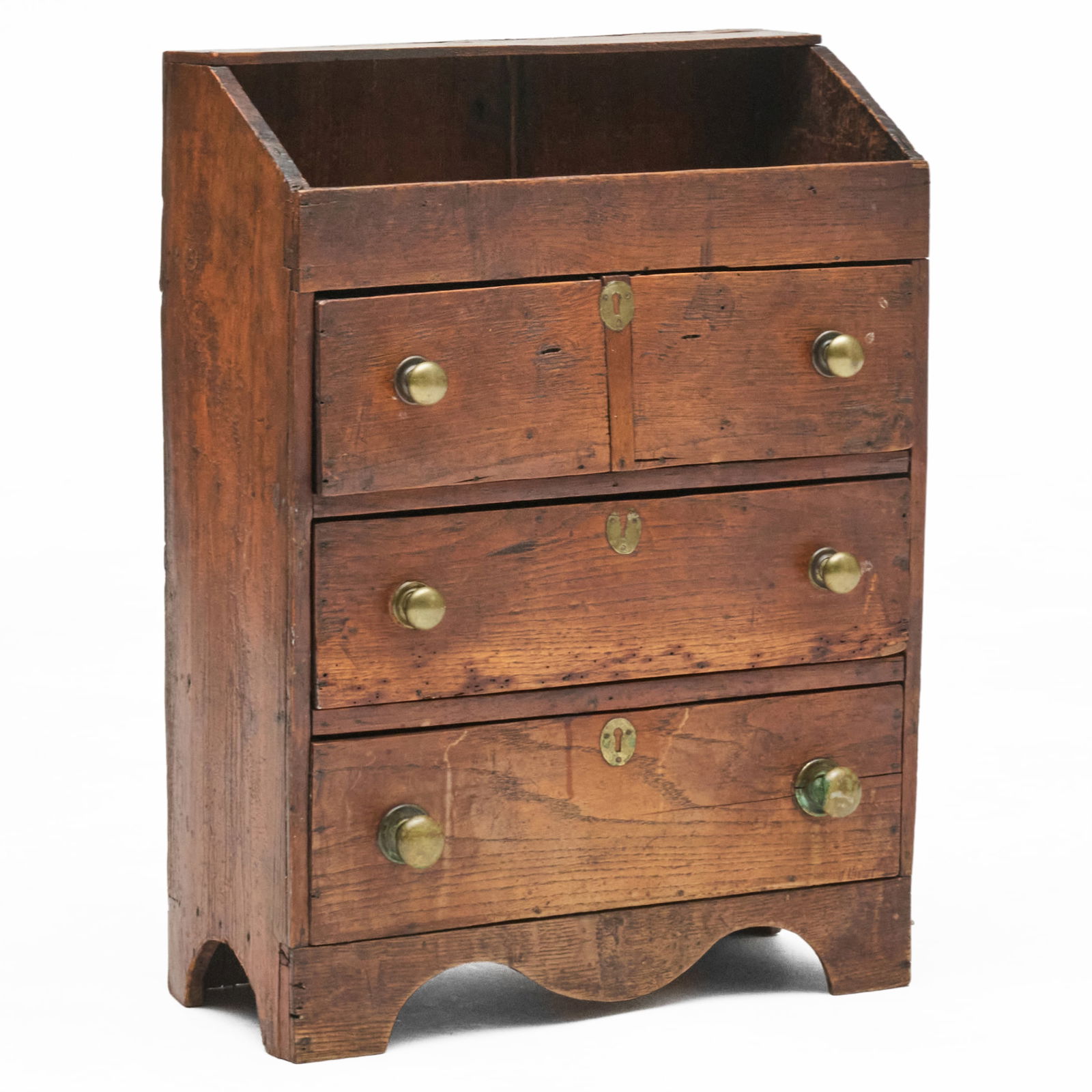 Miniature English Oak Open Top Chest: Miniature English Oak Open Top Chest 22 x 16 x 10 in. Collection of Susan and Alan Miller, NY.