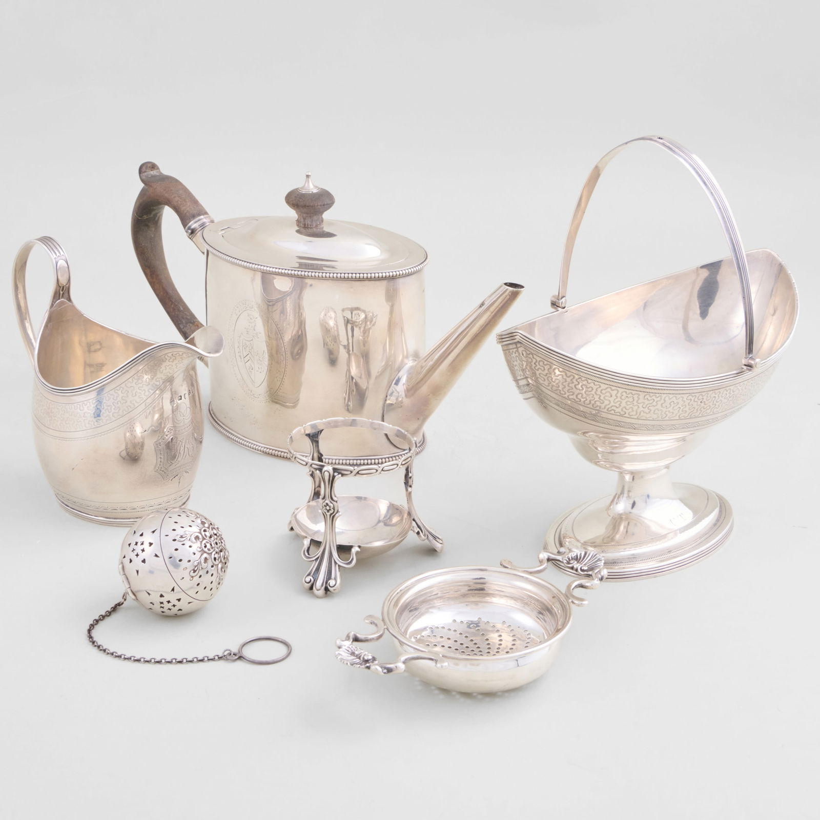 Group of English and American Silver Tea Wares (1 of 20)