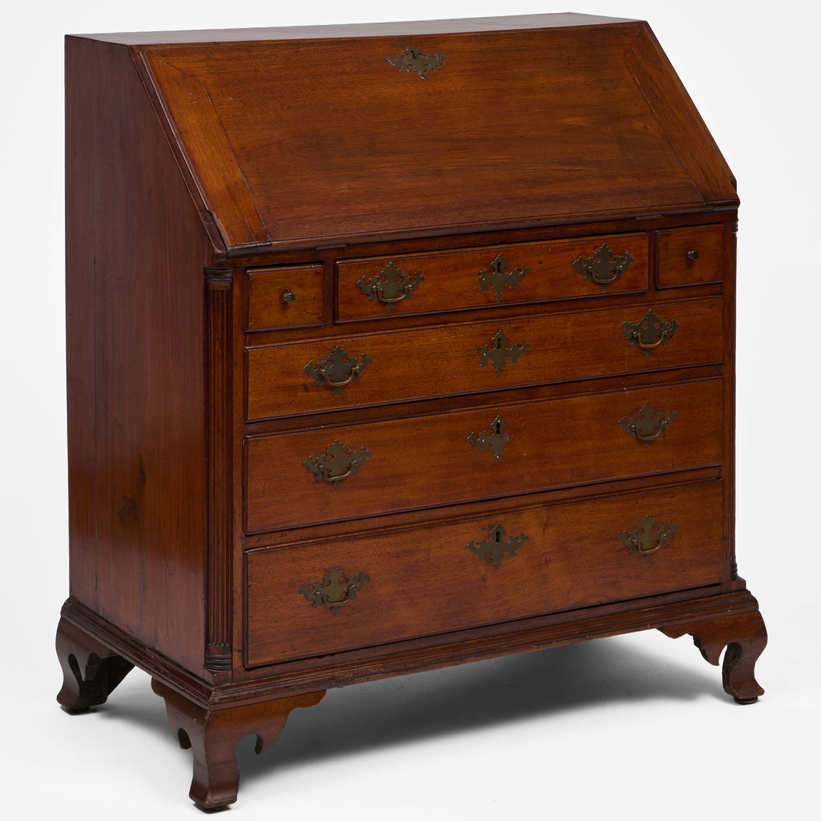 Chippendale Walnut Slant-Lid Desk, Pennsylvania: Chippendale Walnut Slant-Lid Desk, Pennsylvania With elaborate block-fronted interior. 43 x 39 3/4 x 21 3/4 in. Ginsburg & Levy, Inc., Antiques, New York.