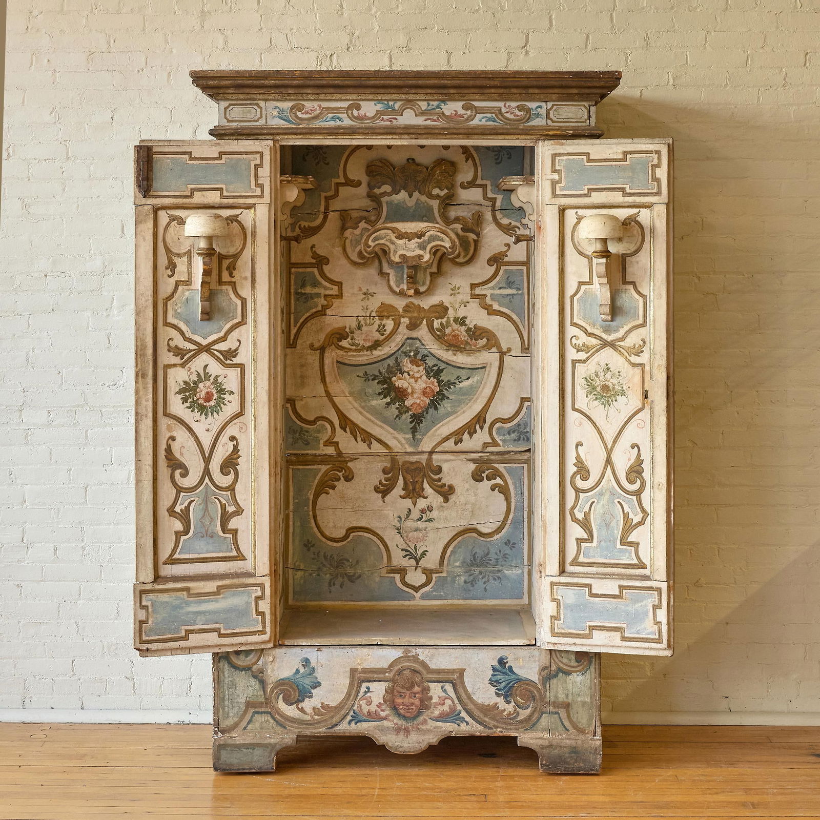 Continental Painted Pine Wardrobe, Alpine - 3