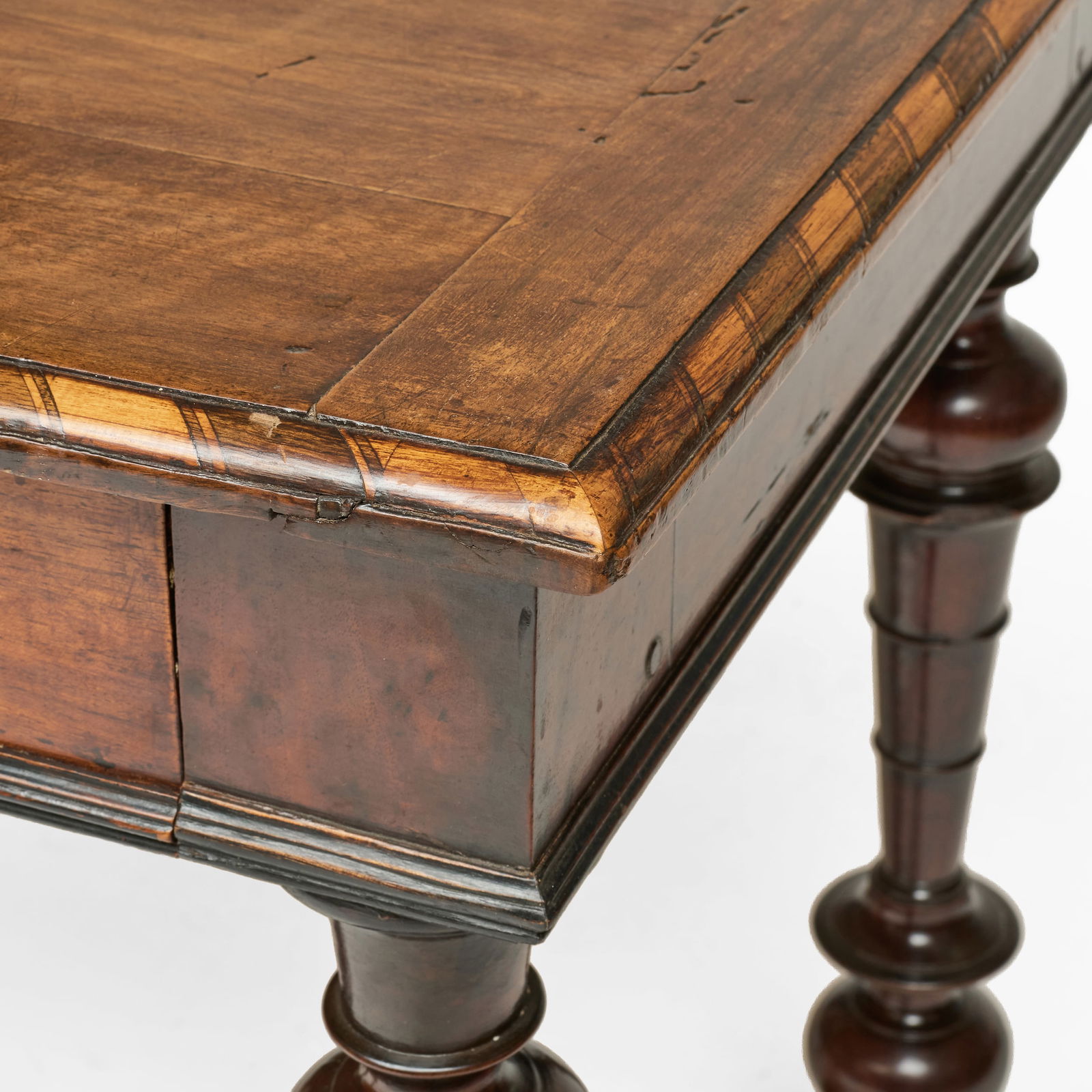 William and Mary Walnut Console Table - 8