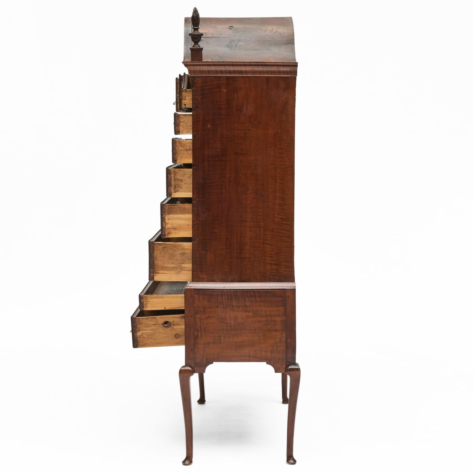 Queen Anne Figured Maple Bonnet Top Highboy - 3